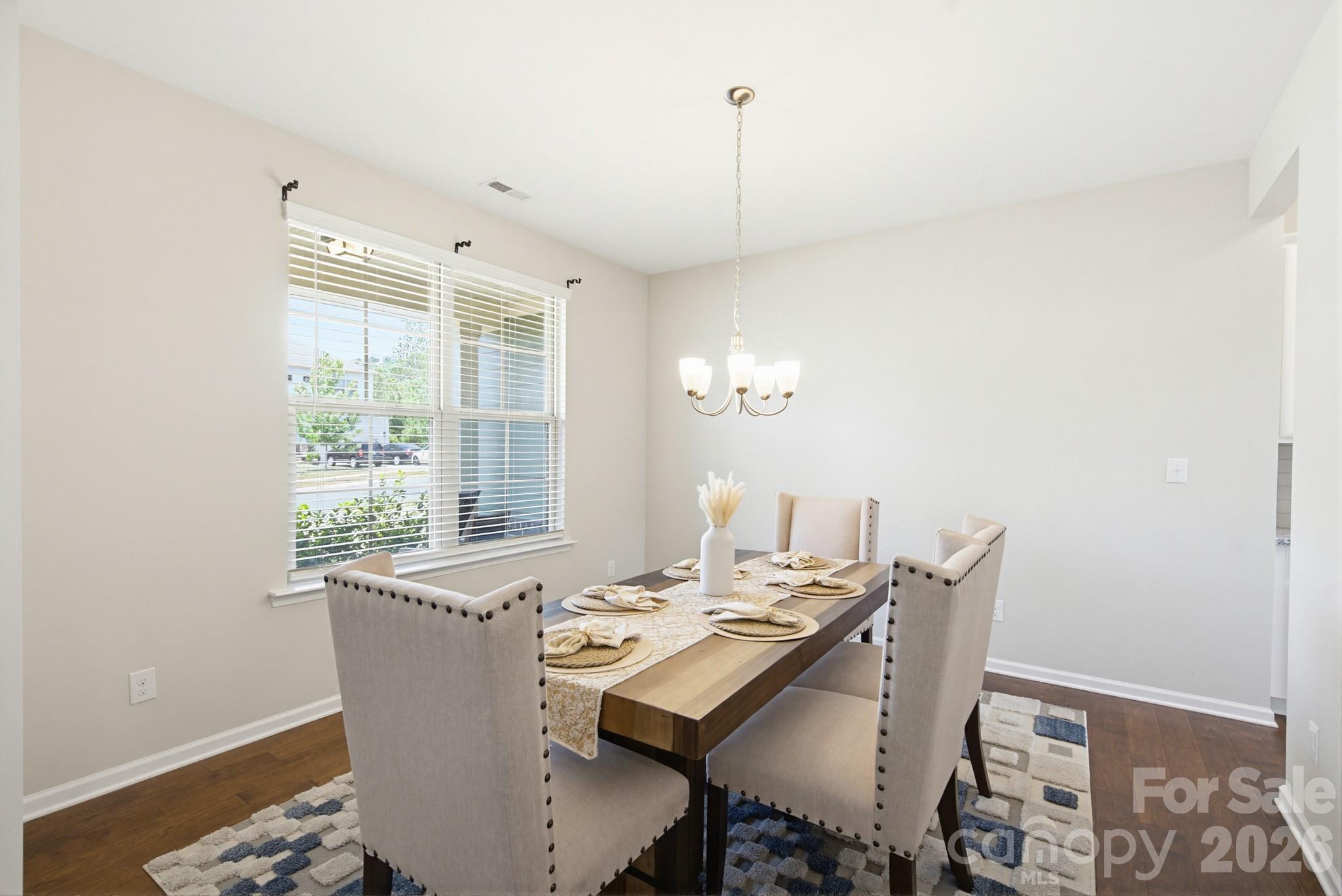 840 Oak Manor Drive Property Photo 11