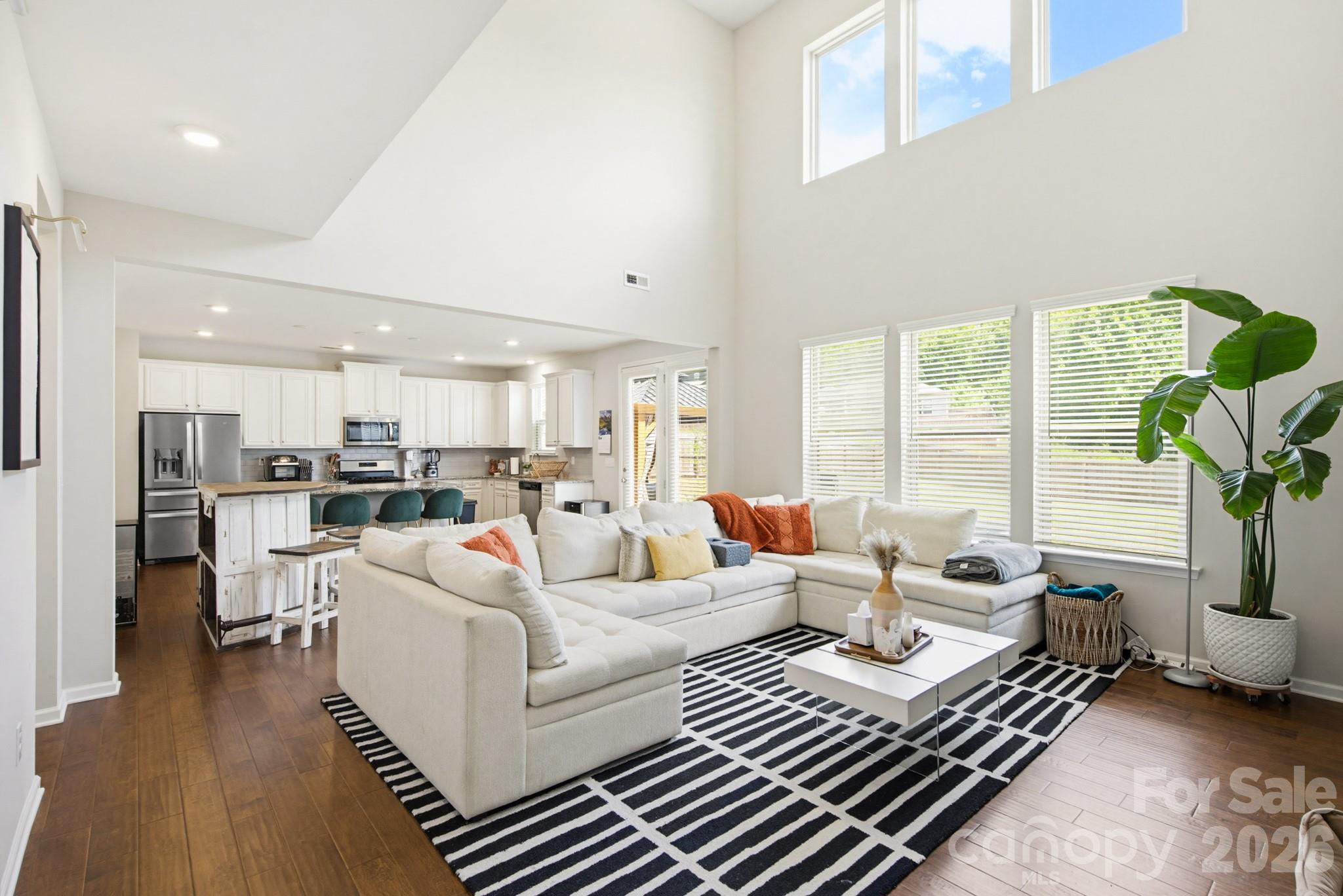 840 Oak Manor Drive Property Photo 13