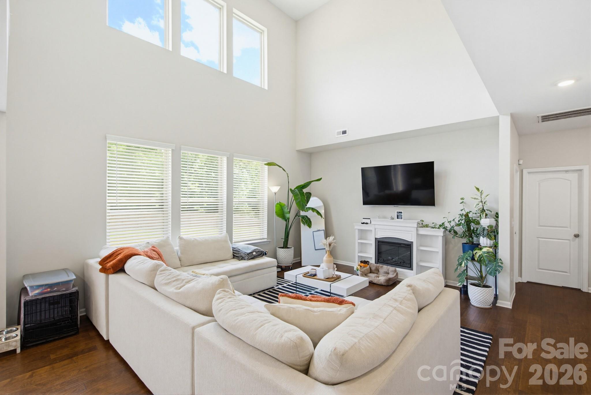840 Oak Manor Drive Property Photo 15