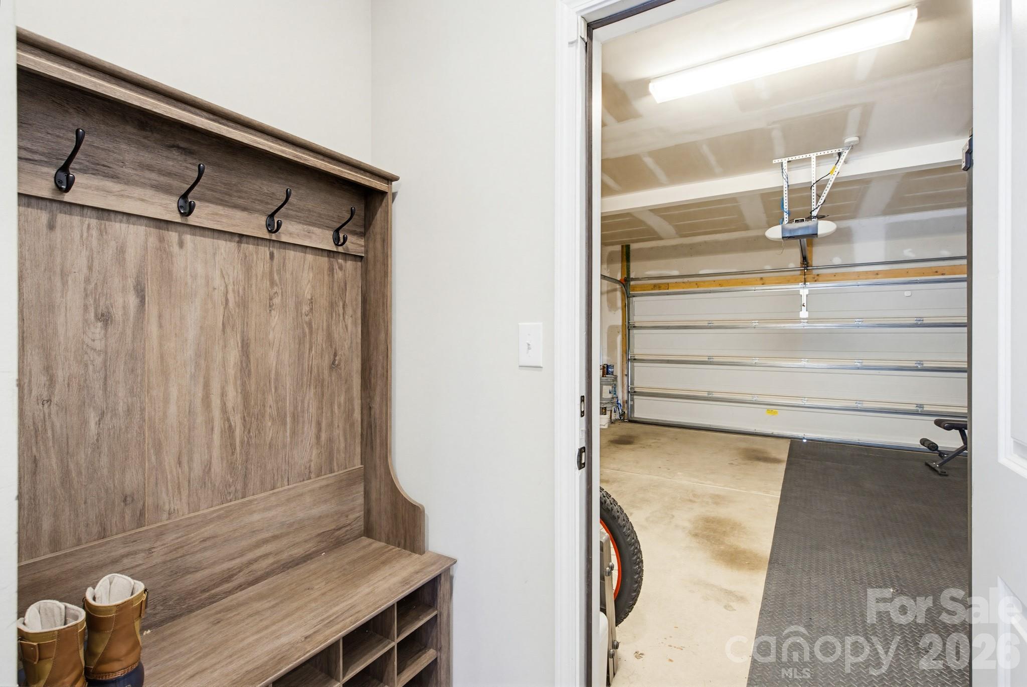 840 Oak Manor Drive Property Photo 20
