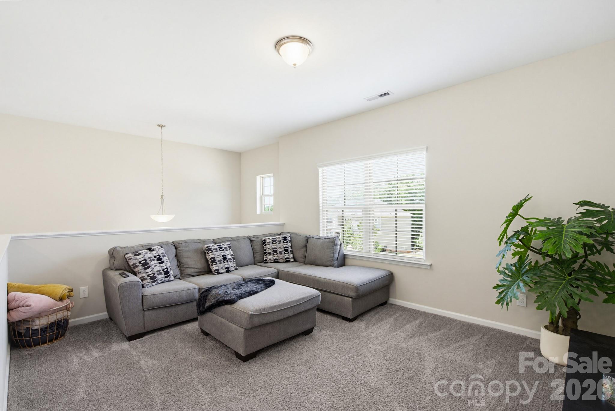 840 Oak Manor Drive Property Photo 28