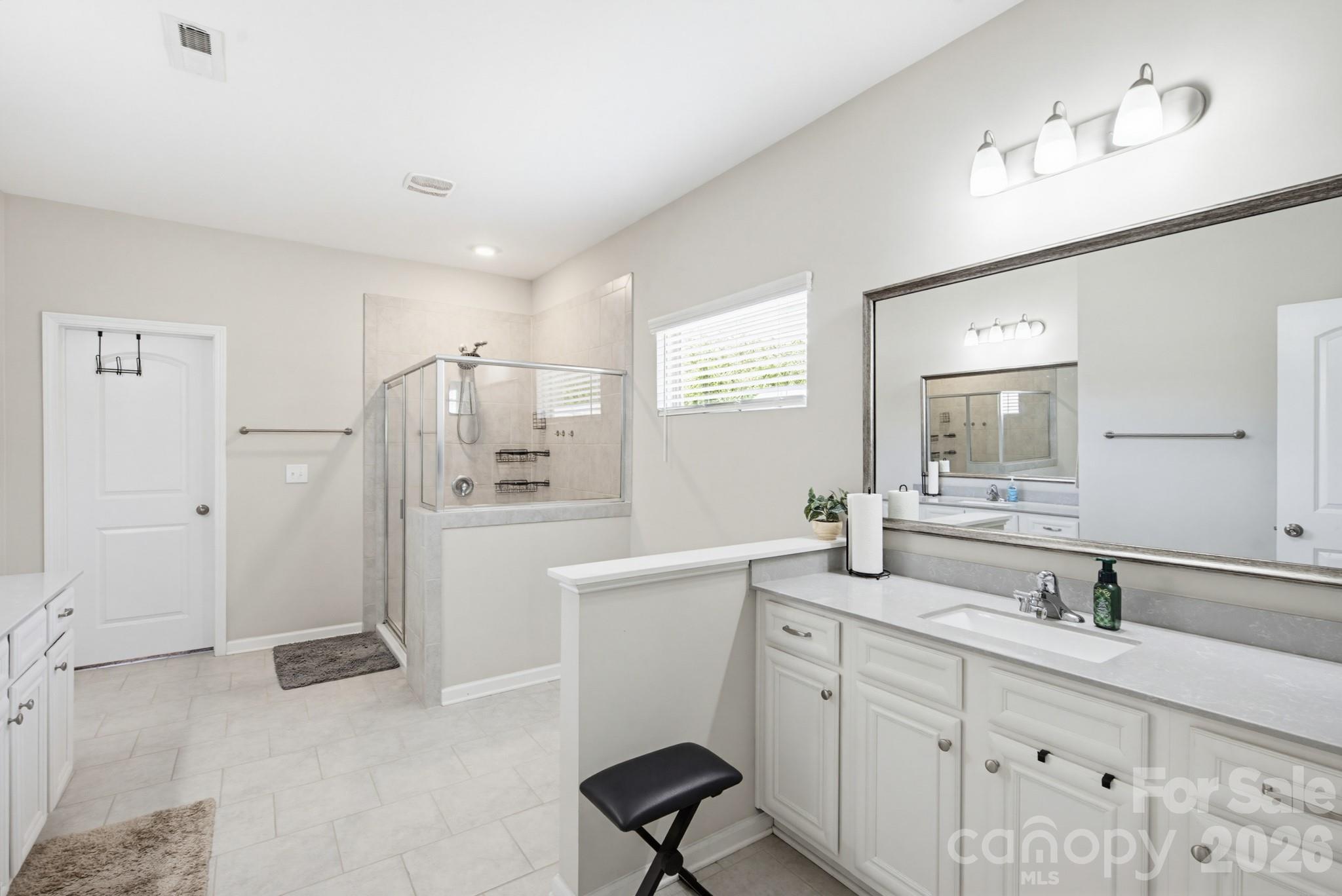 840 Oak Manor Drive Property Photo 34