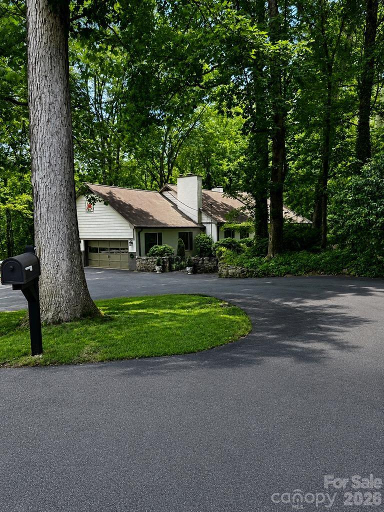 77 Oakwood Lane Property Photo 3