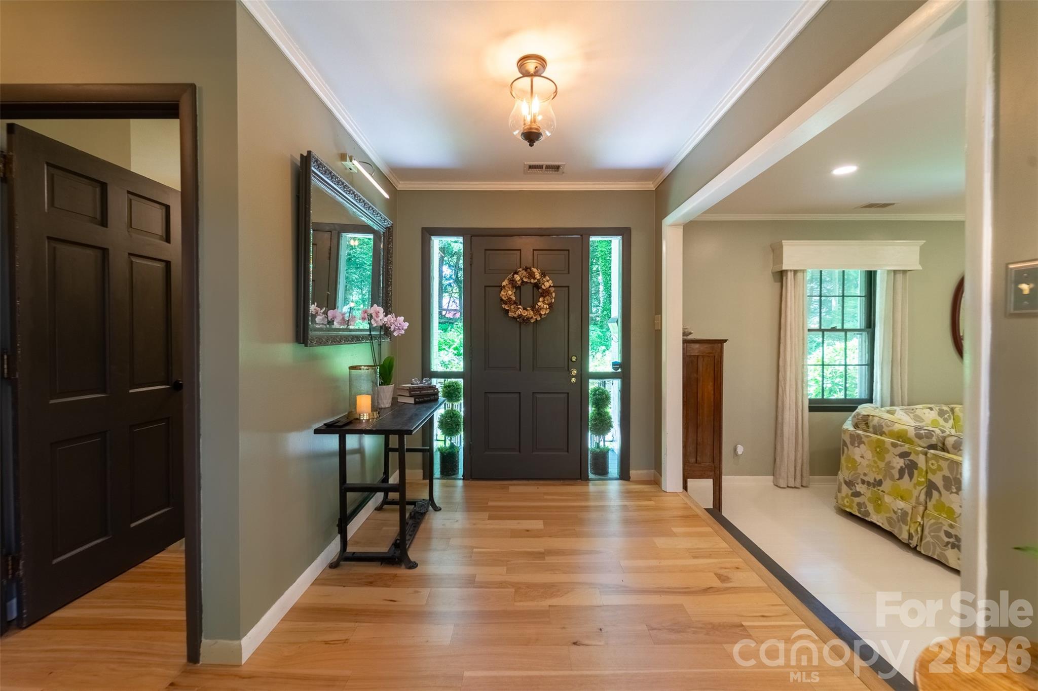 77 Oakwood Lane Property Photo 6