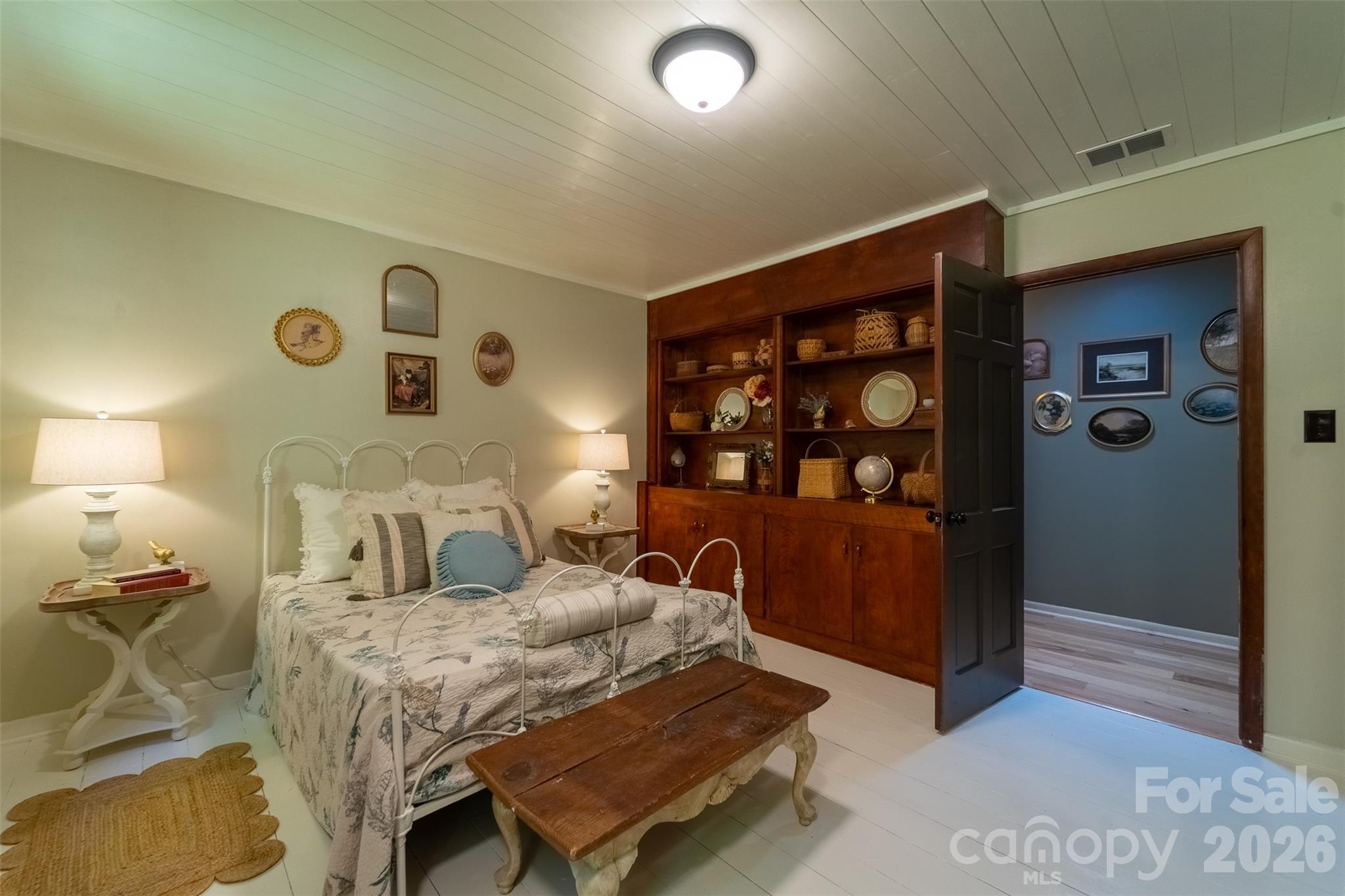 77 Oakwood Lane Property Photo 23
