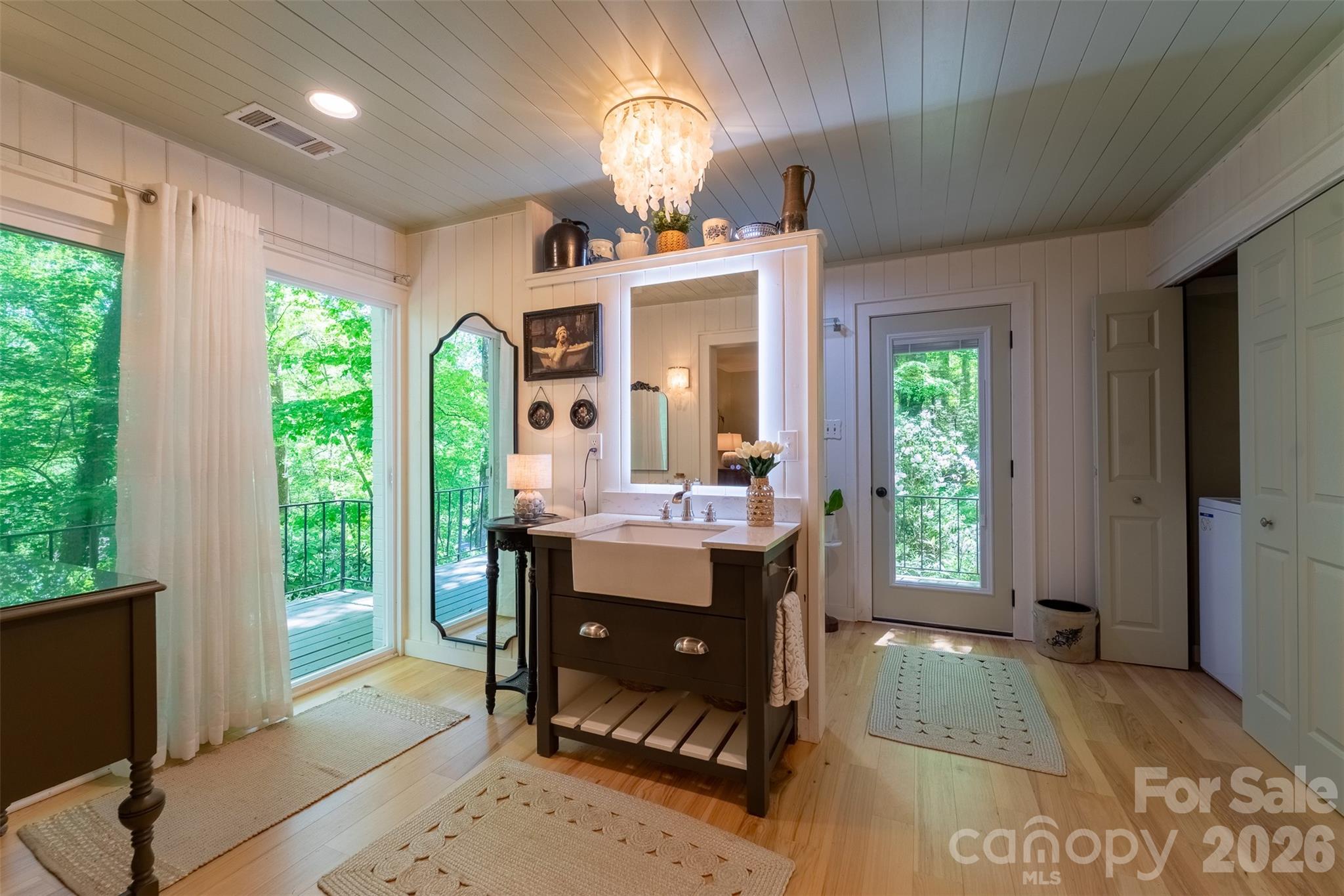 77 Oakwood Lane Property Photo 32