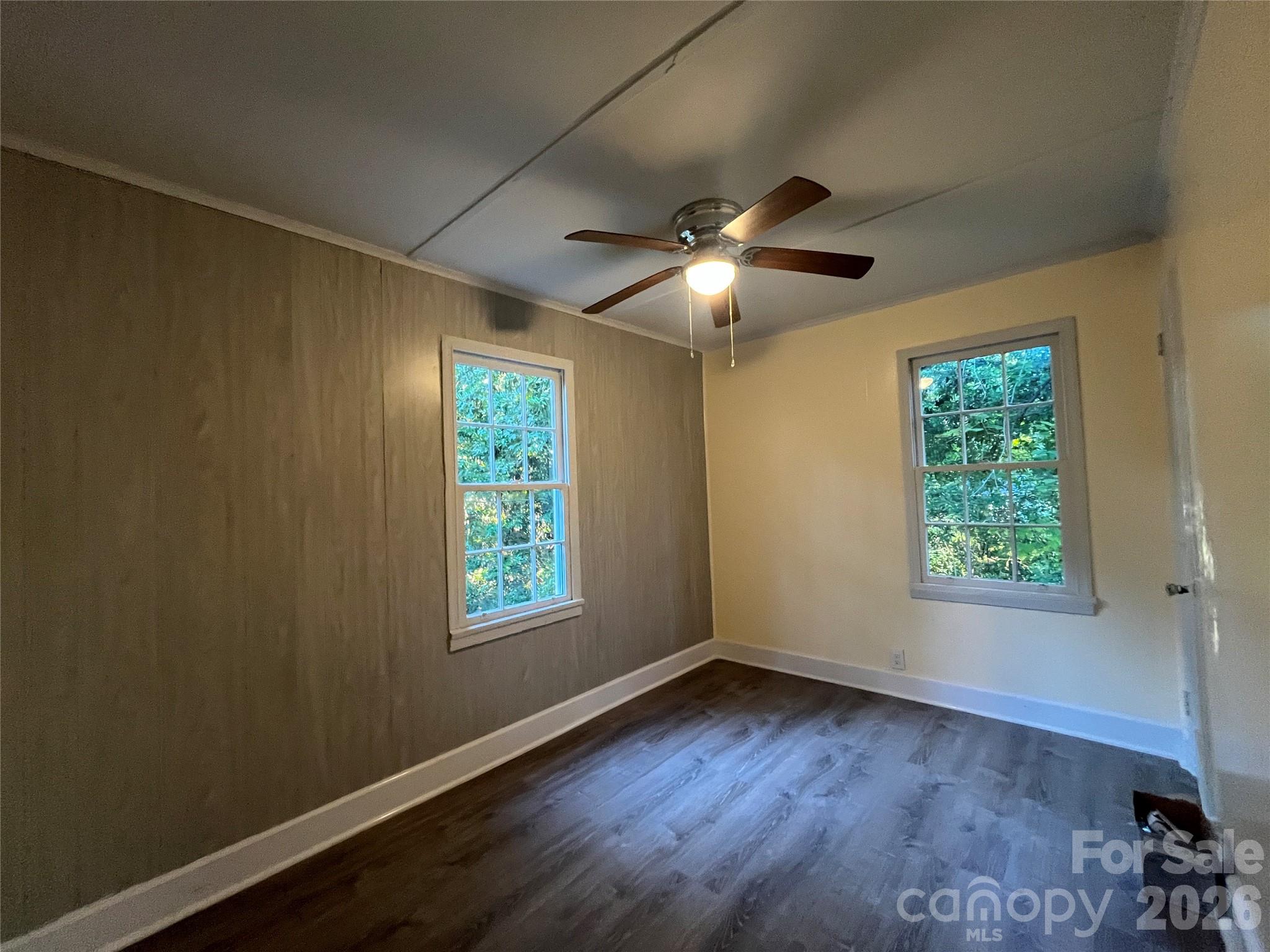 4723 Linden Street Property Photo 10