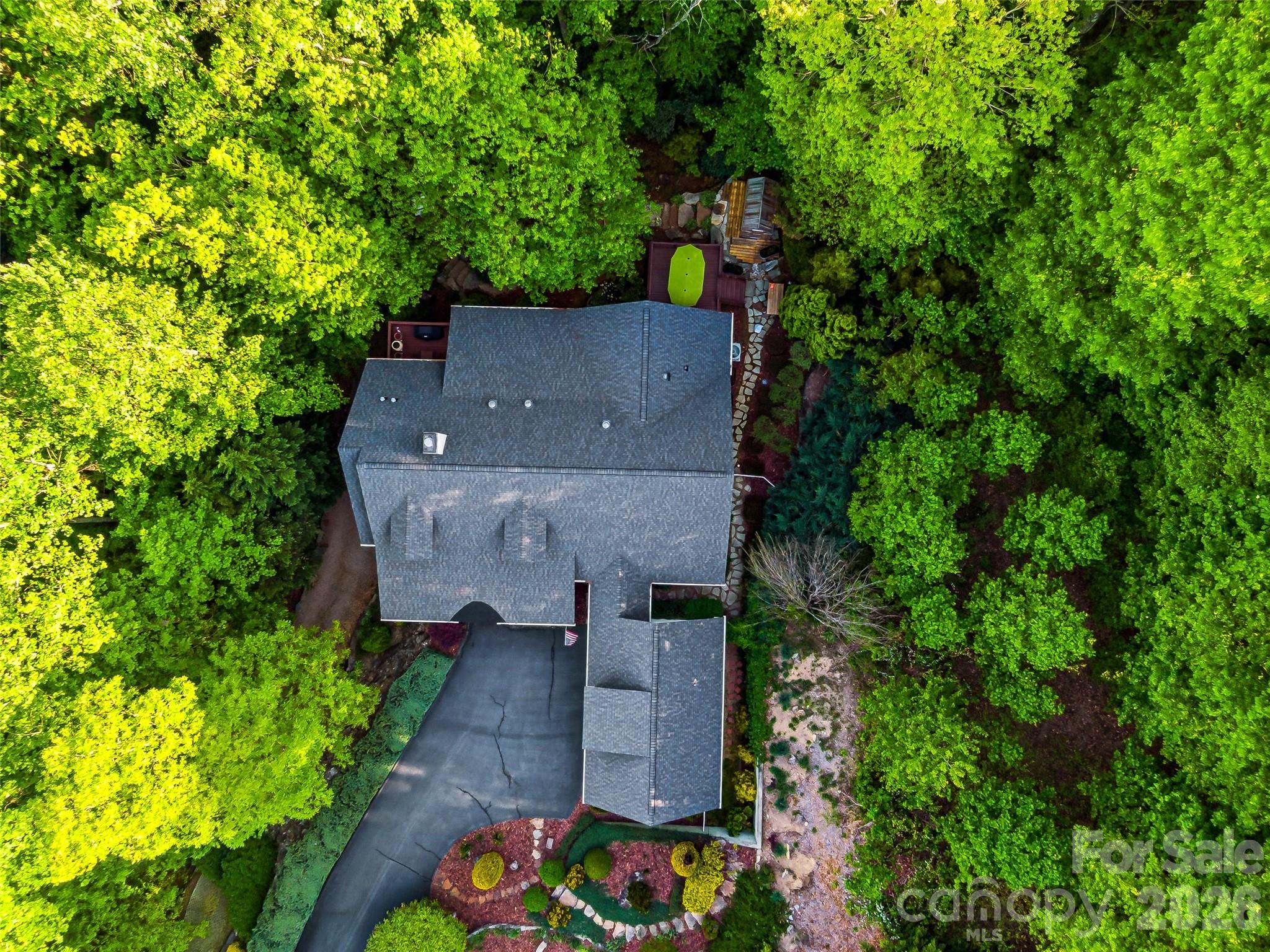 329 Kenmure Drive Property Photo 48
