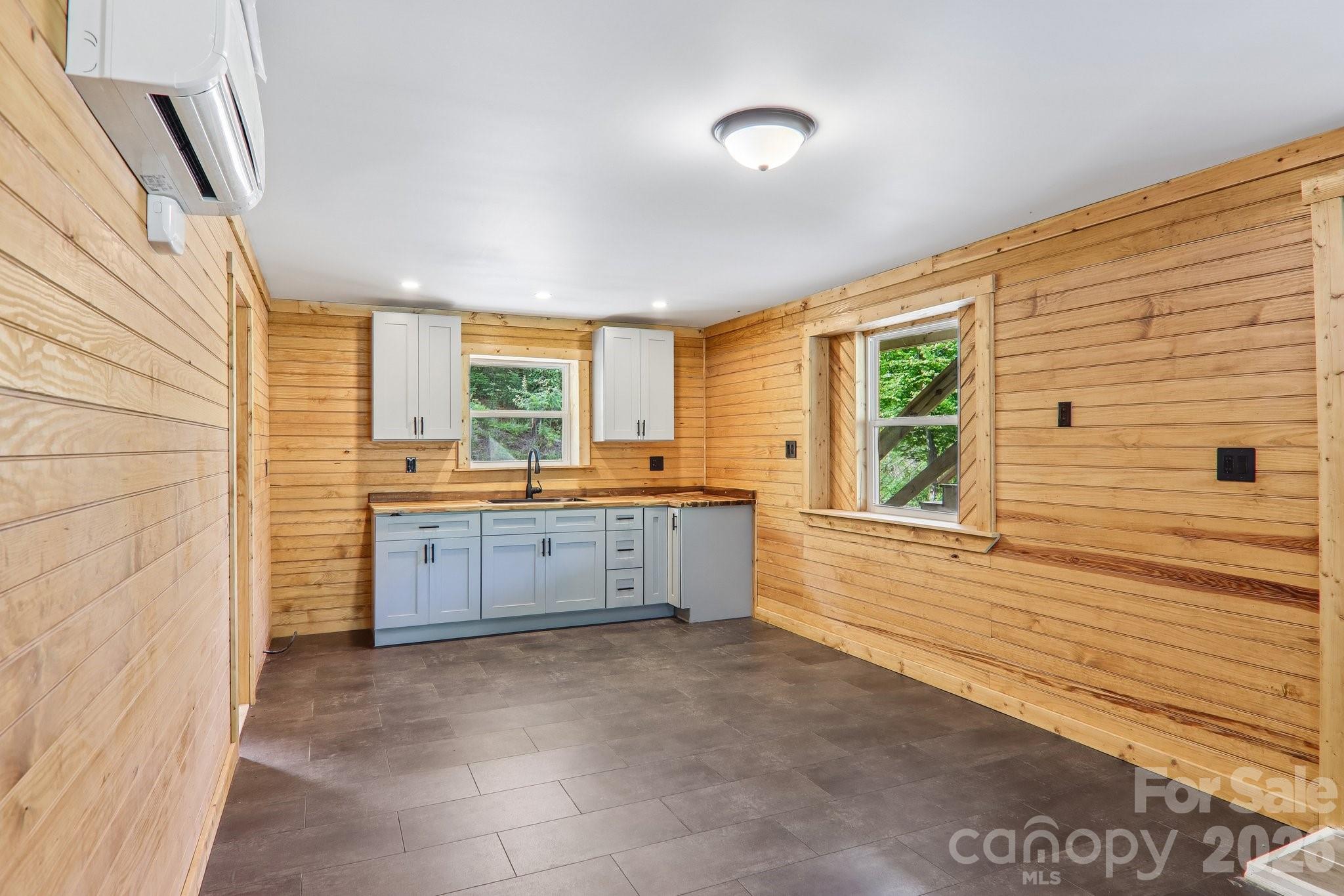 137 Red Maple Lane Property Photo 15