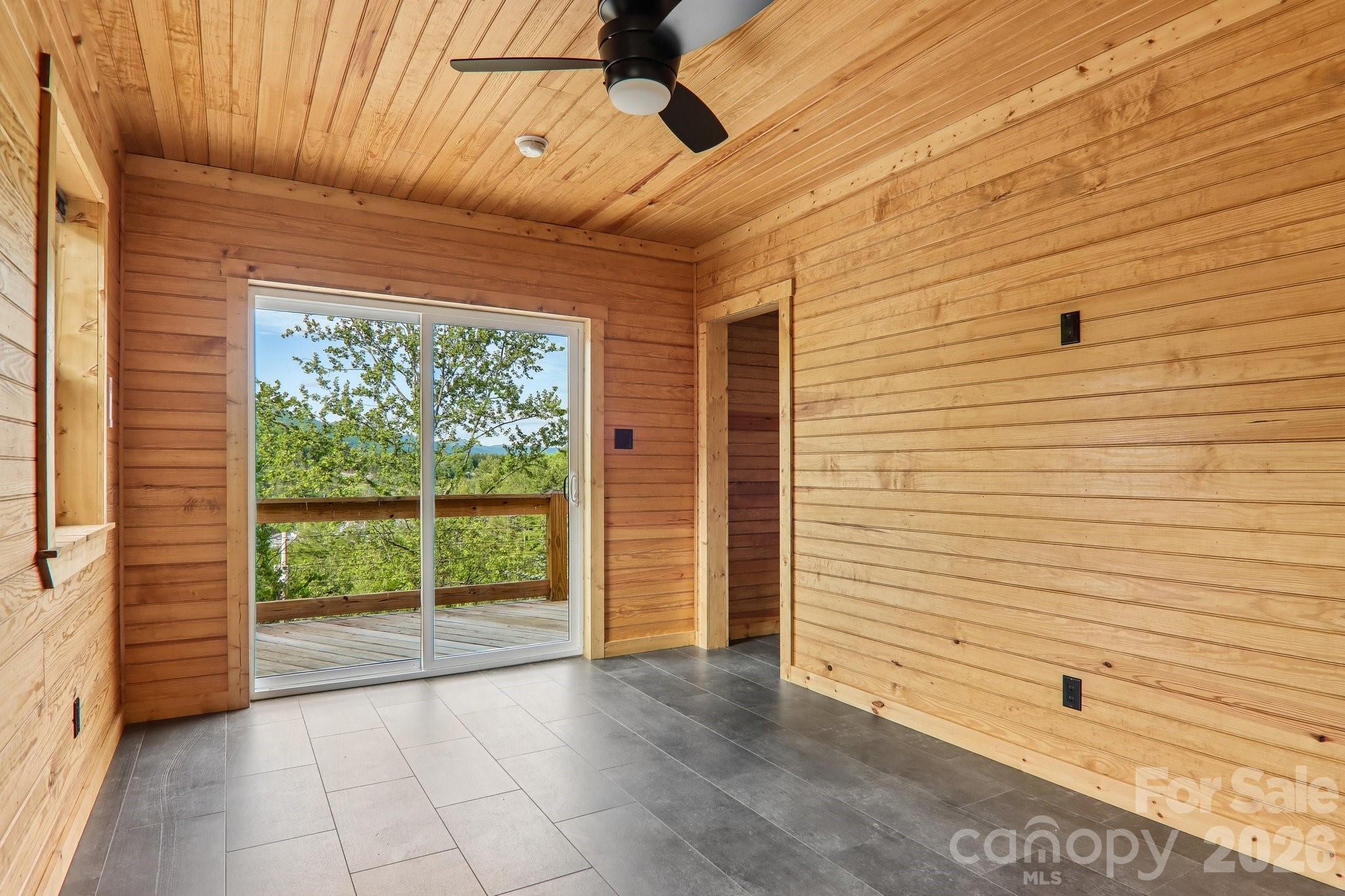 137 Red Maple Lane Property Photo 41