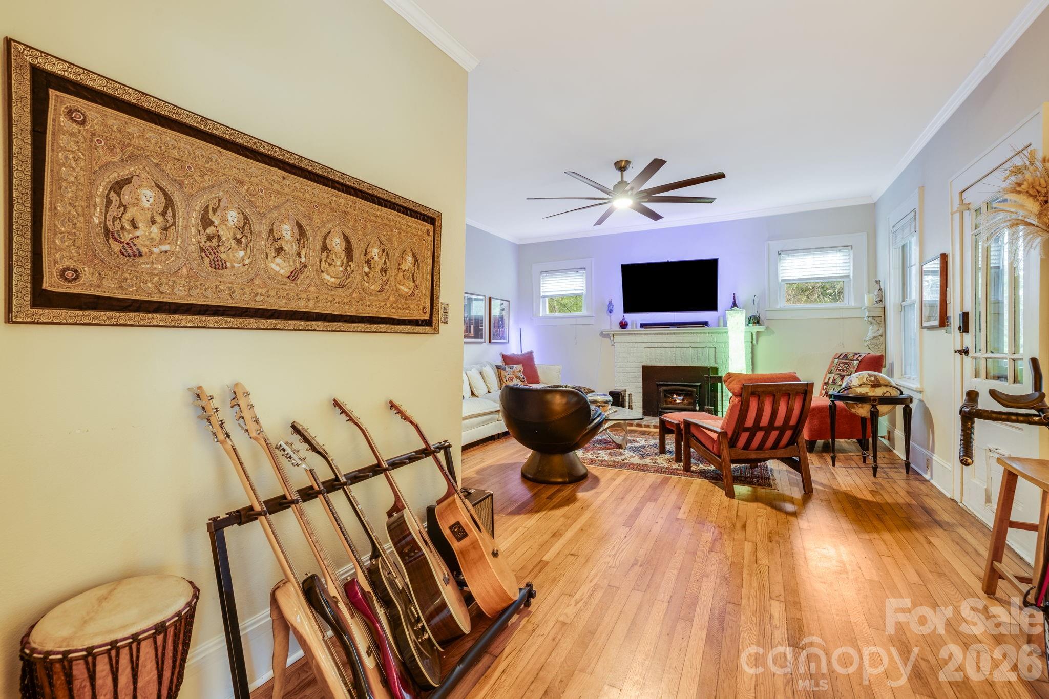 107 Courtland Avenue Property Photo 9