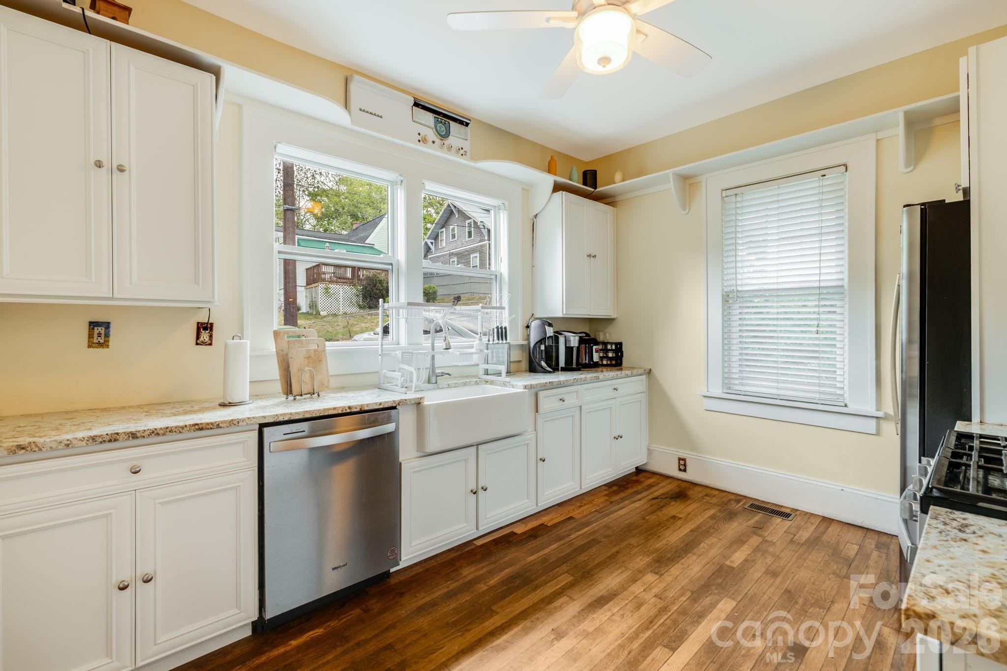 107 Courtland Avenue Property Photo 11