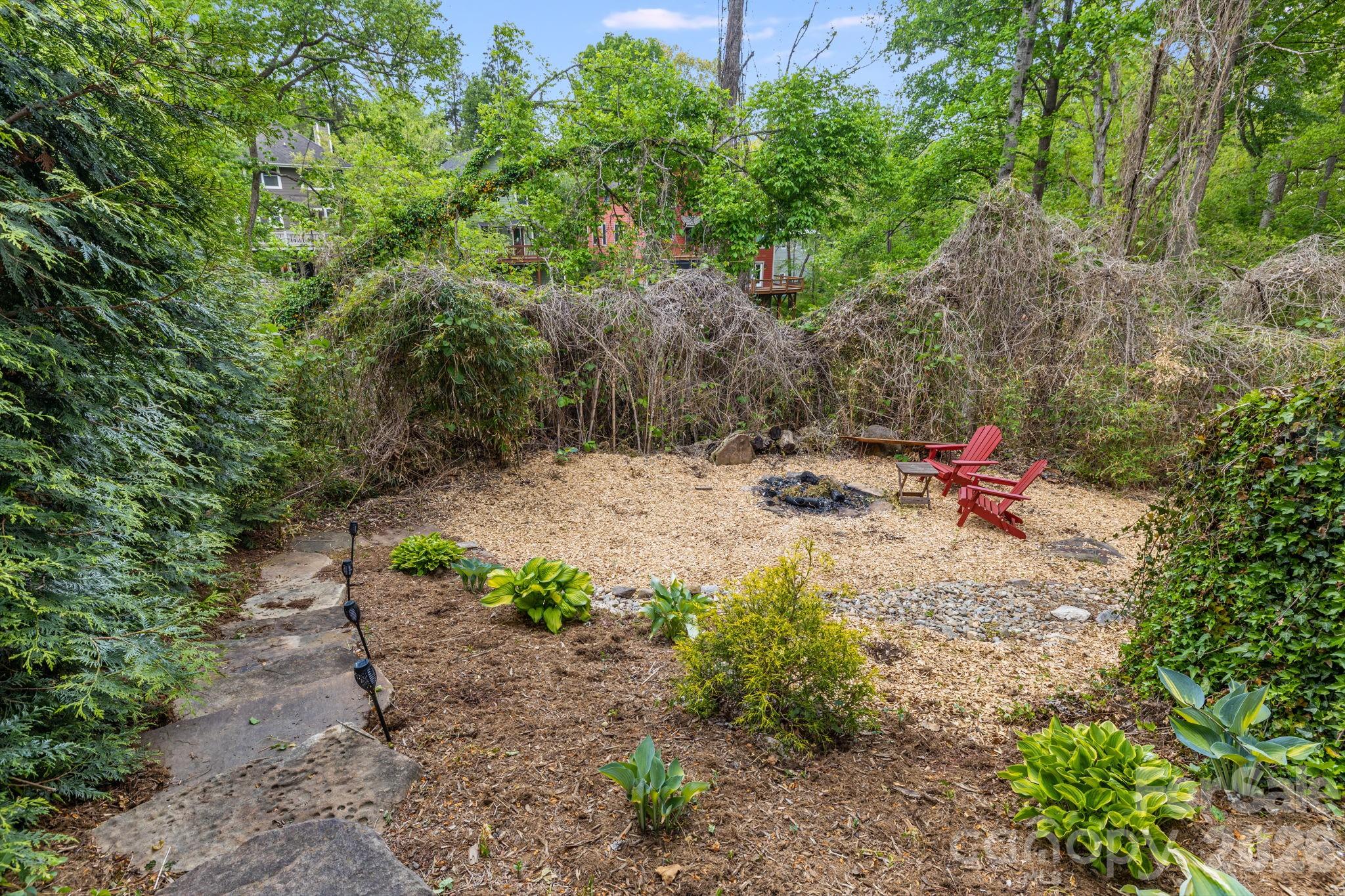 107 Courtland Avenue Property Photo 44