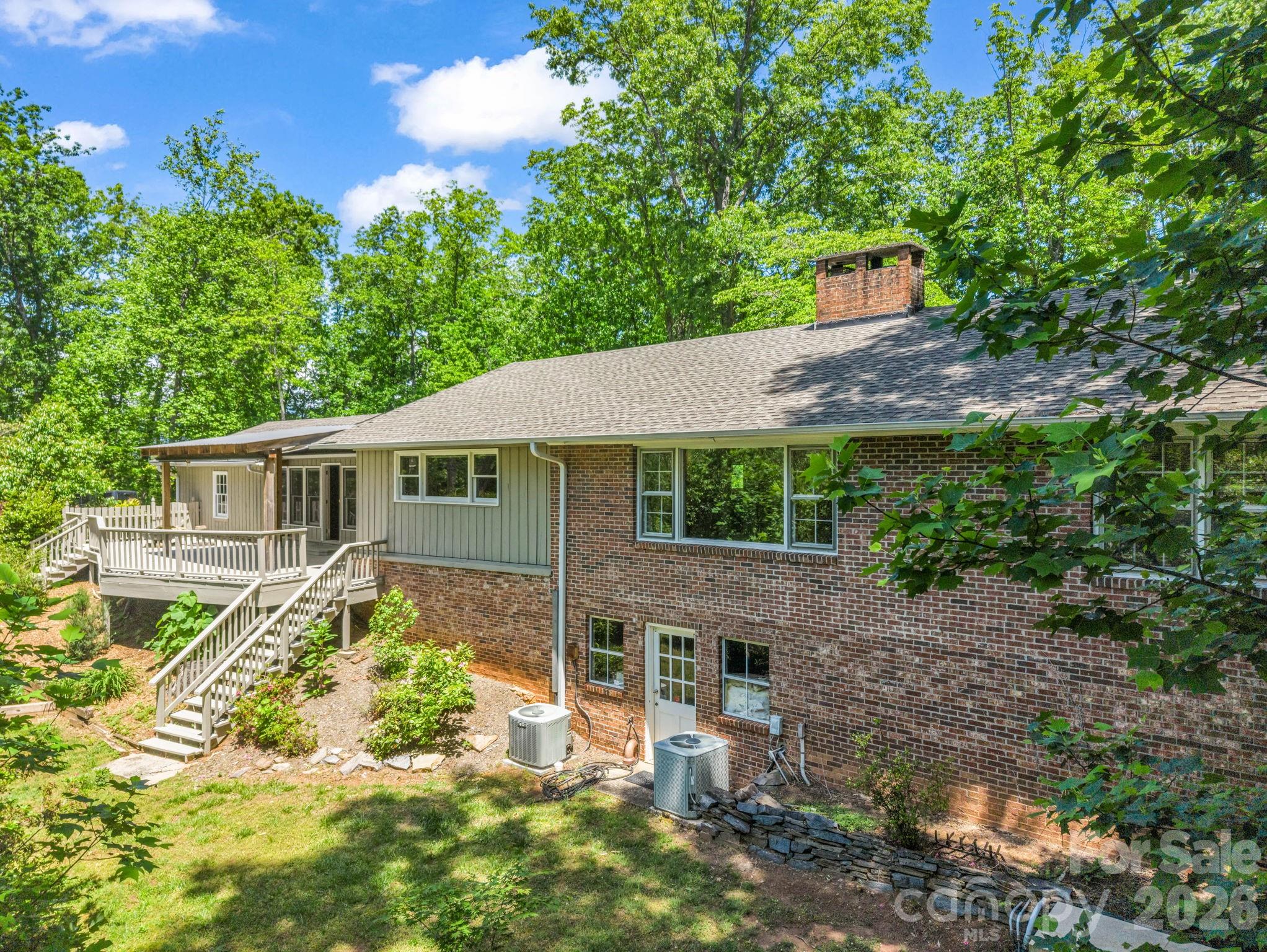 7 Hearthstone Lane Property Photo 5