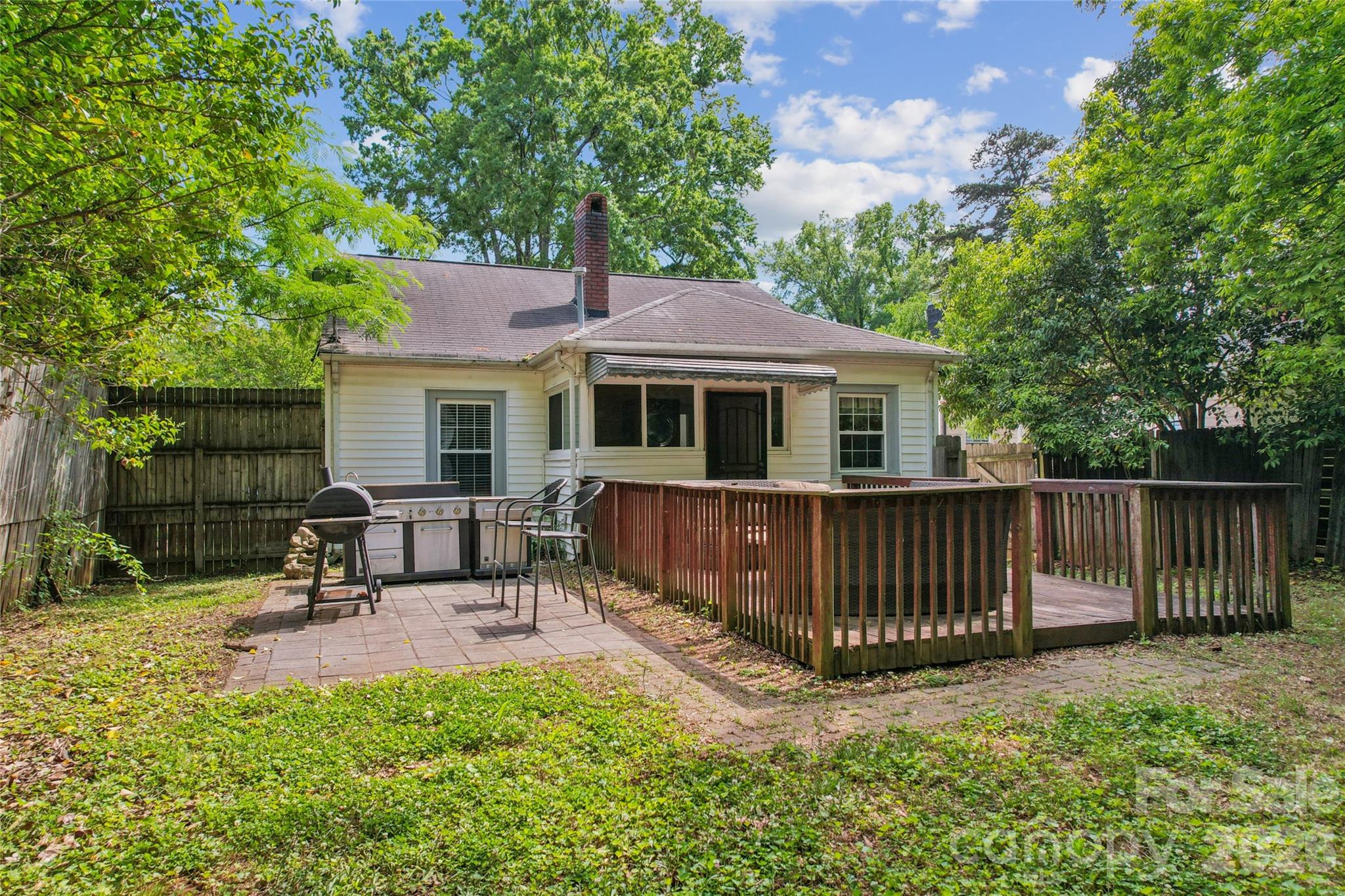 2224 Dundeen Street Property Photo 26