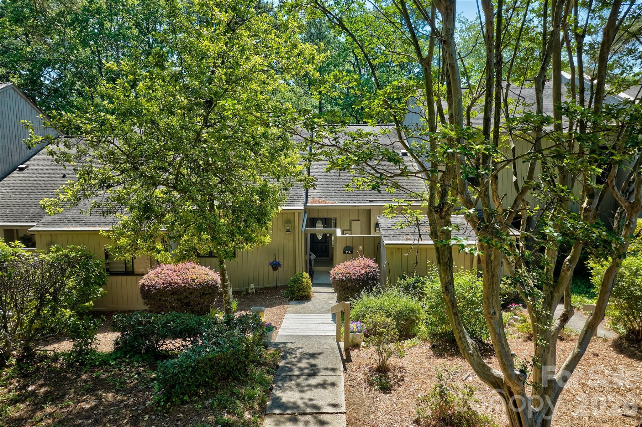 114 Pine Grove Circle Property Photo 1