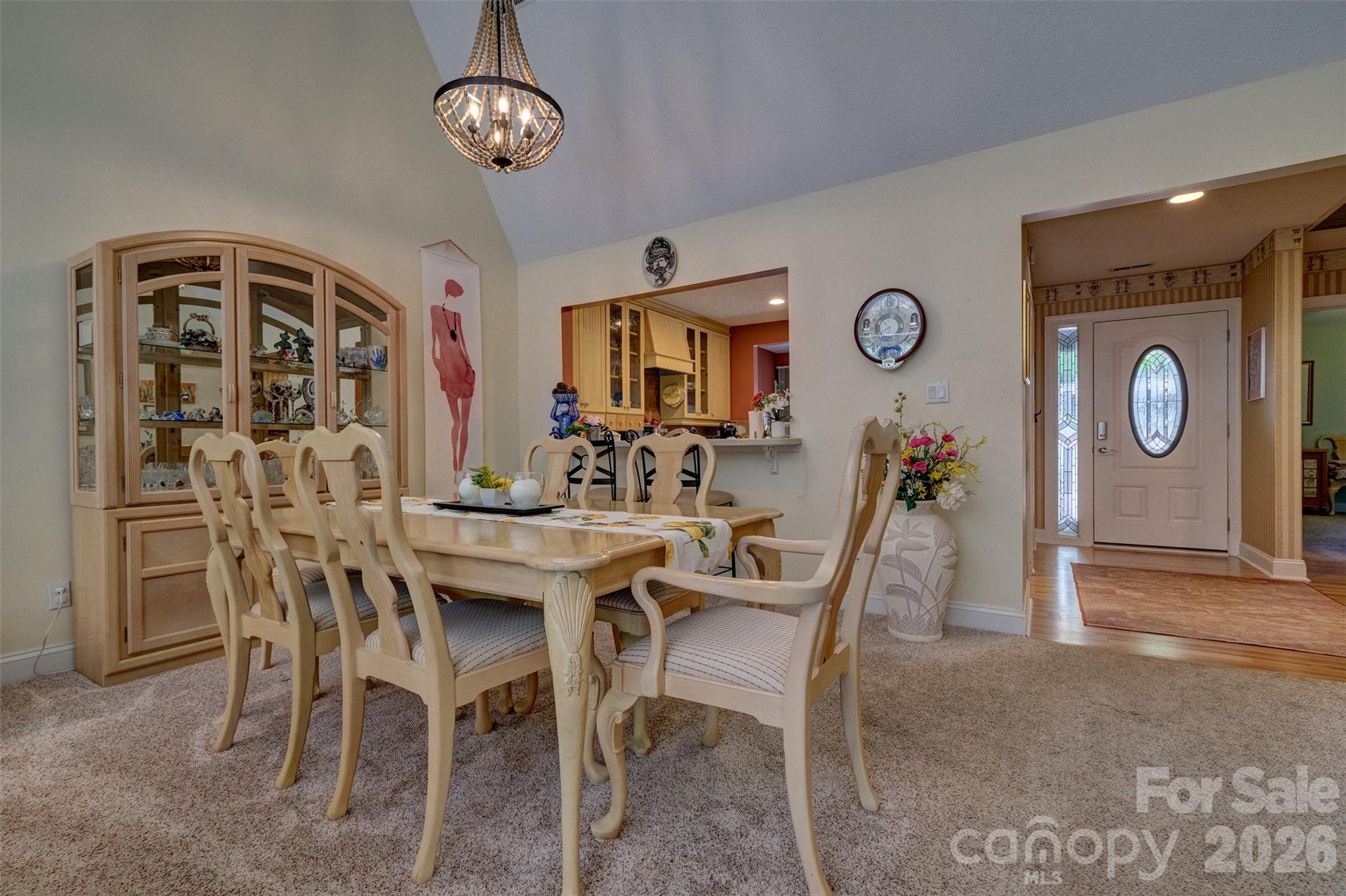 114 Pine Grove Circle Property Photo 8