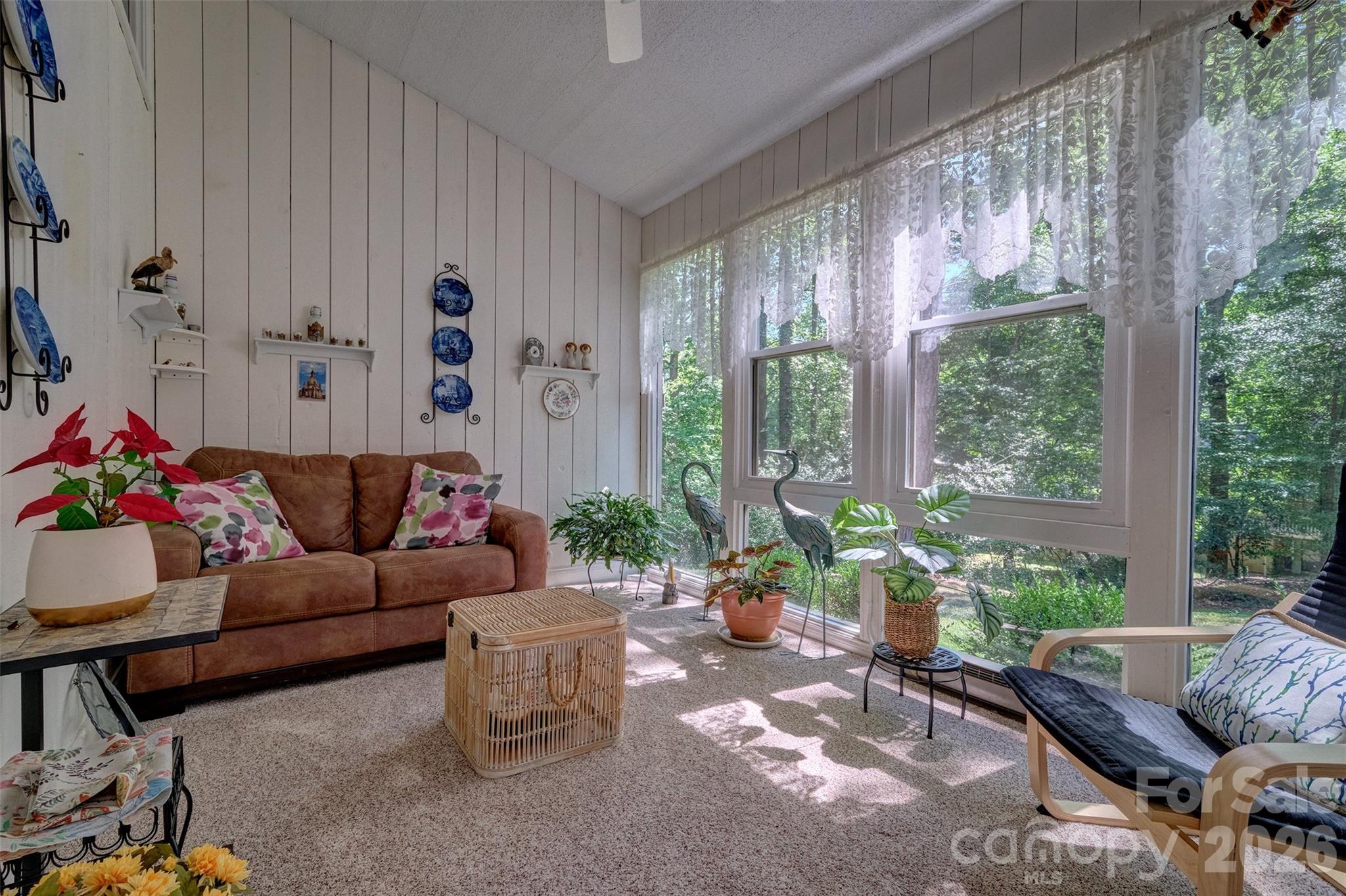 114 Pine Grove Circle Property Photo 11