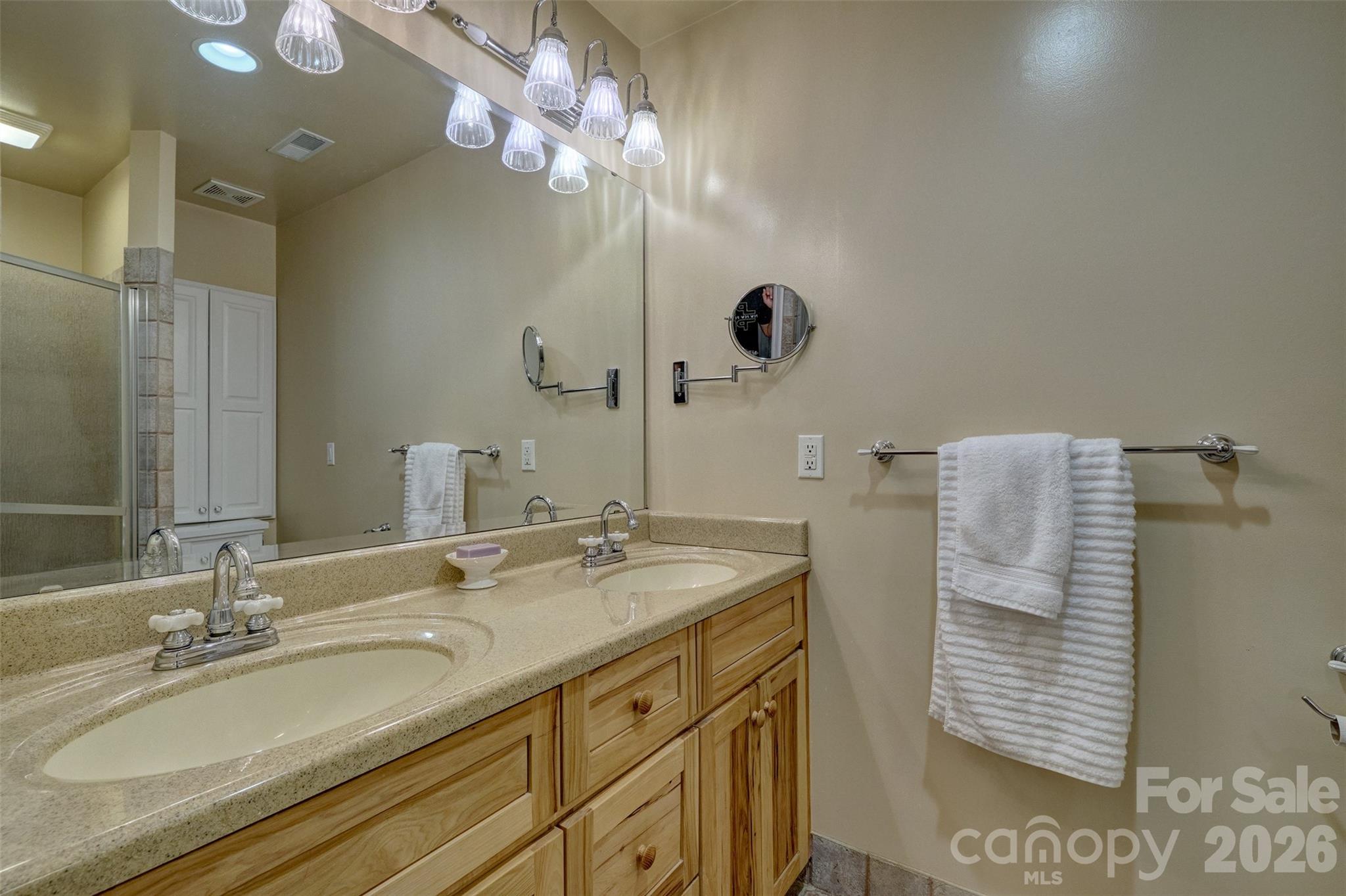 114 Pine Grove Circle Property Photo 15