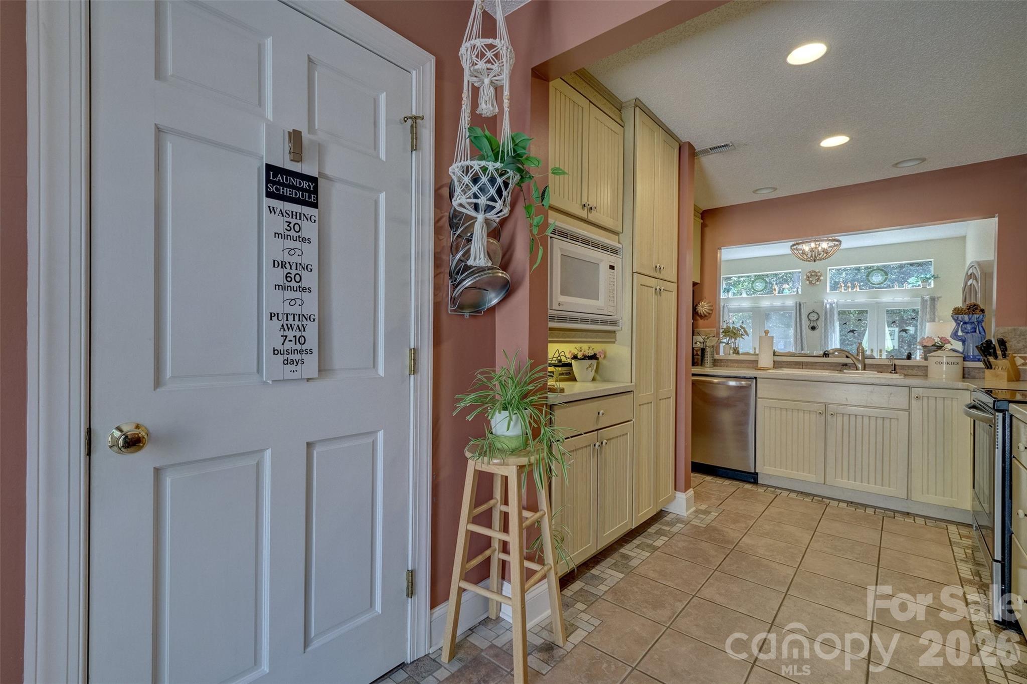 114 Pine Grove Circle Property Photo 22