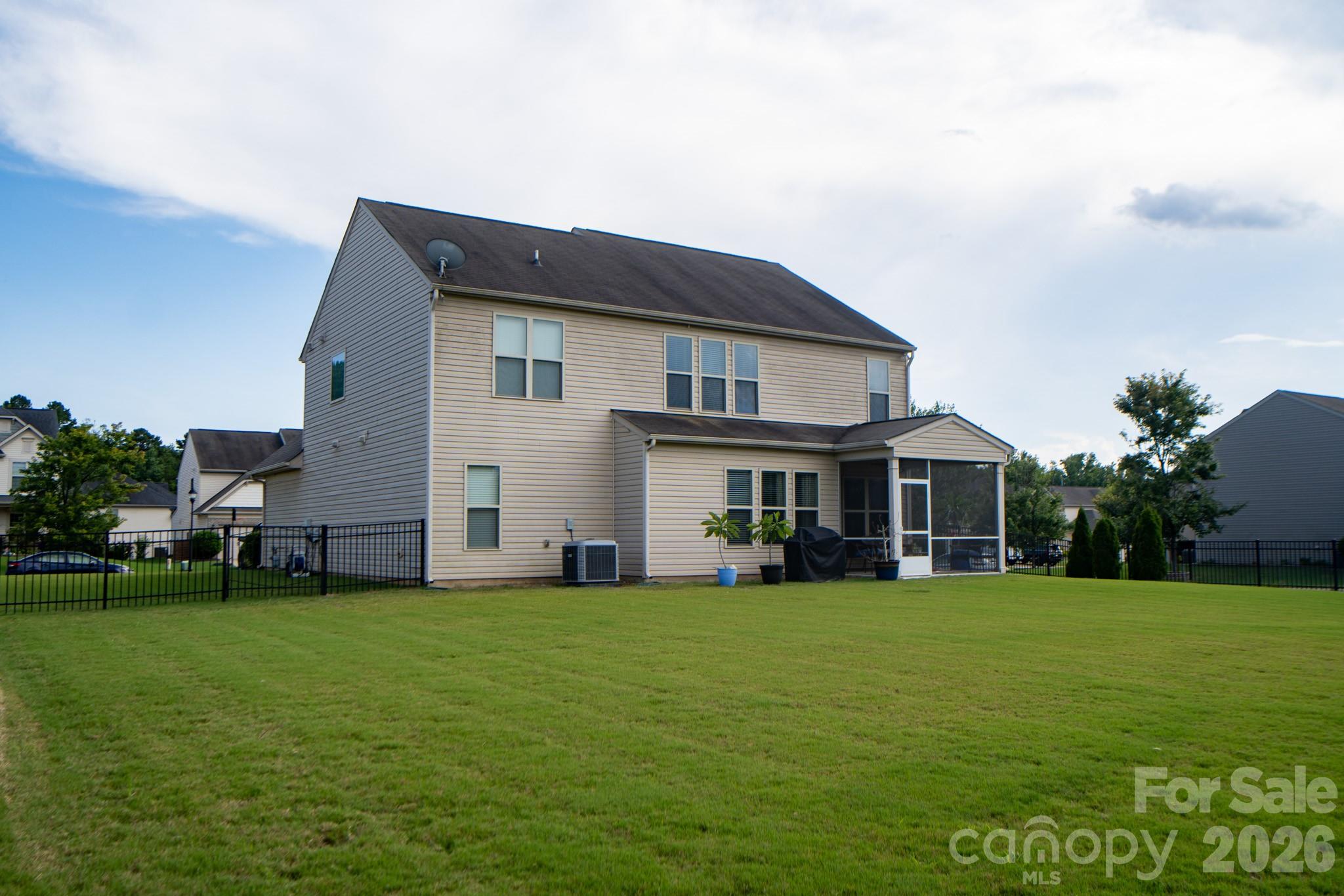 3942 Kestrel Lane Property Photo 5