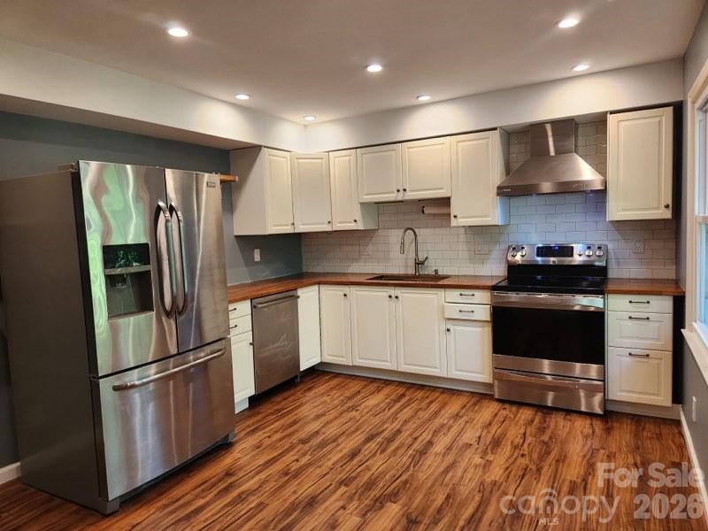 328 Swampfox Drive Property Photo 11