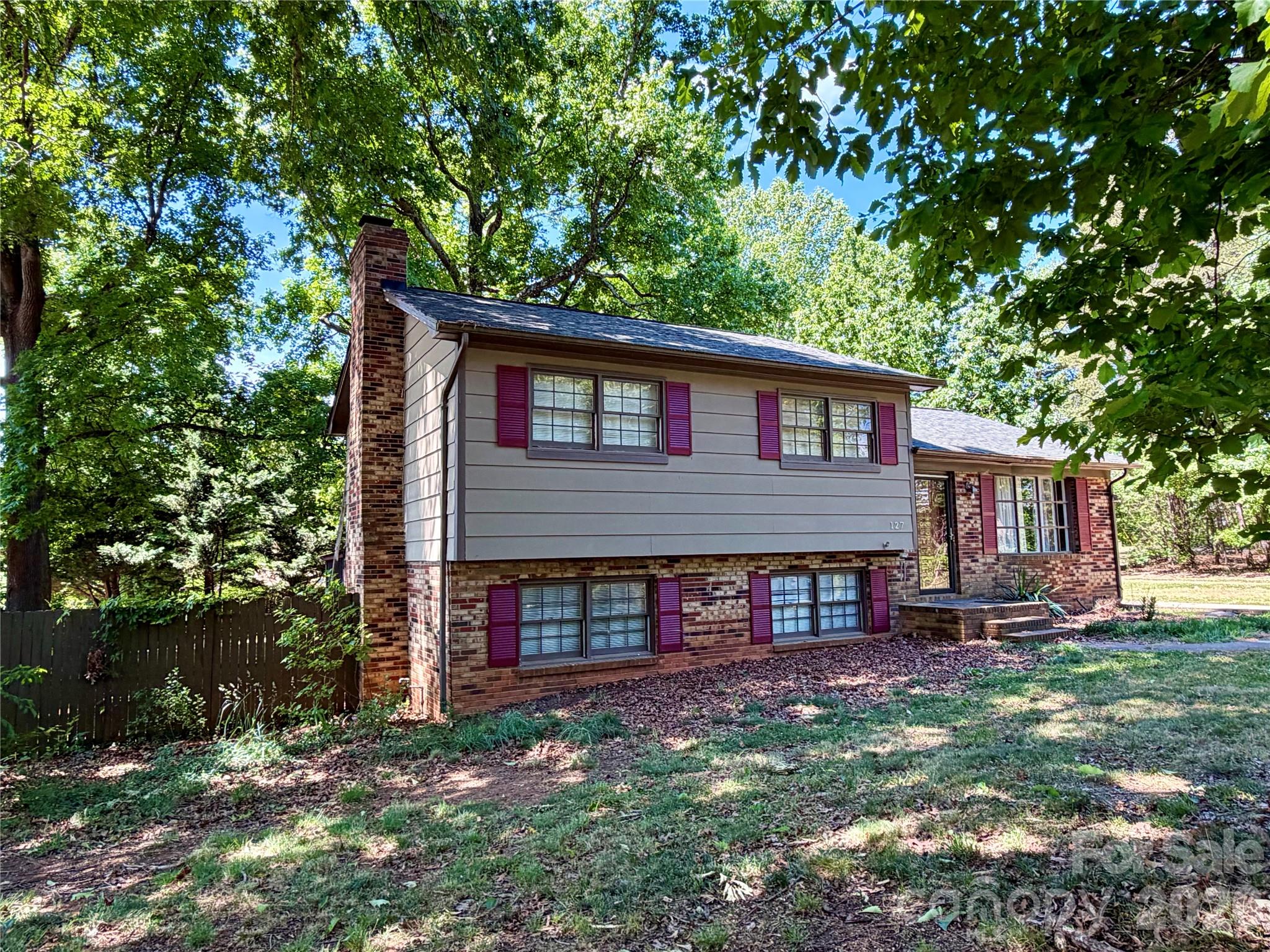 127 Sequoia Drive Property Photo 1