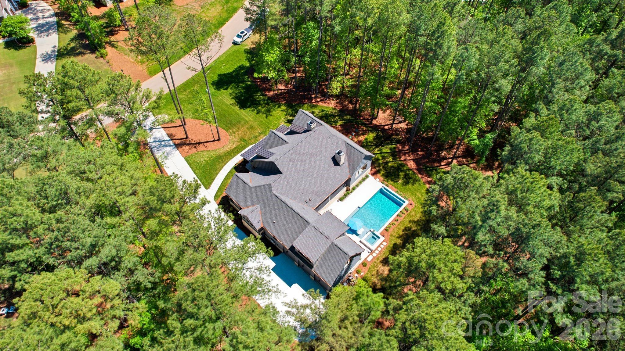 6223 Chimney Bluff Road Property Photo 1