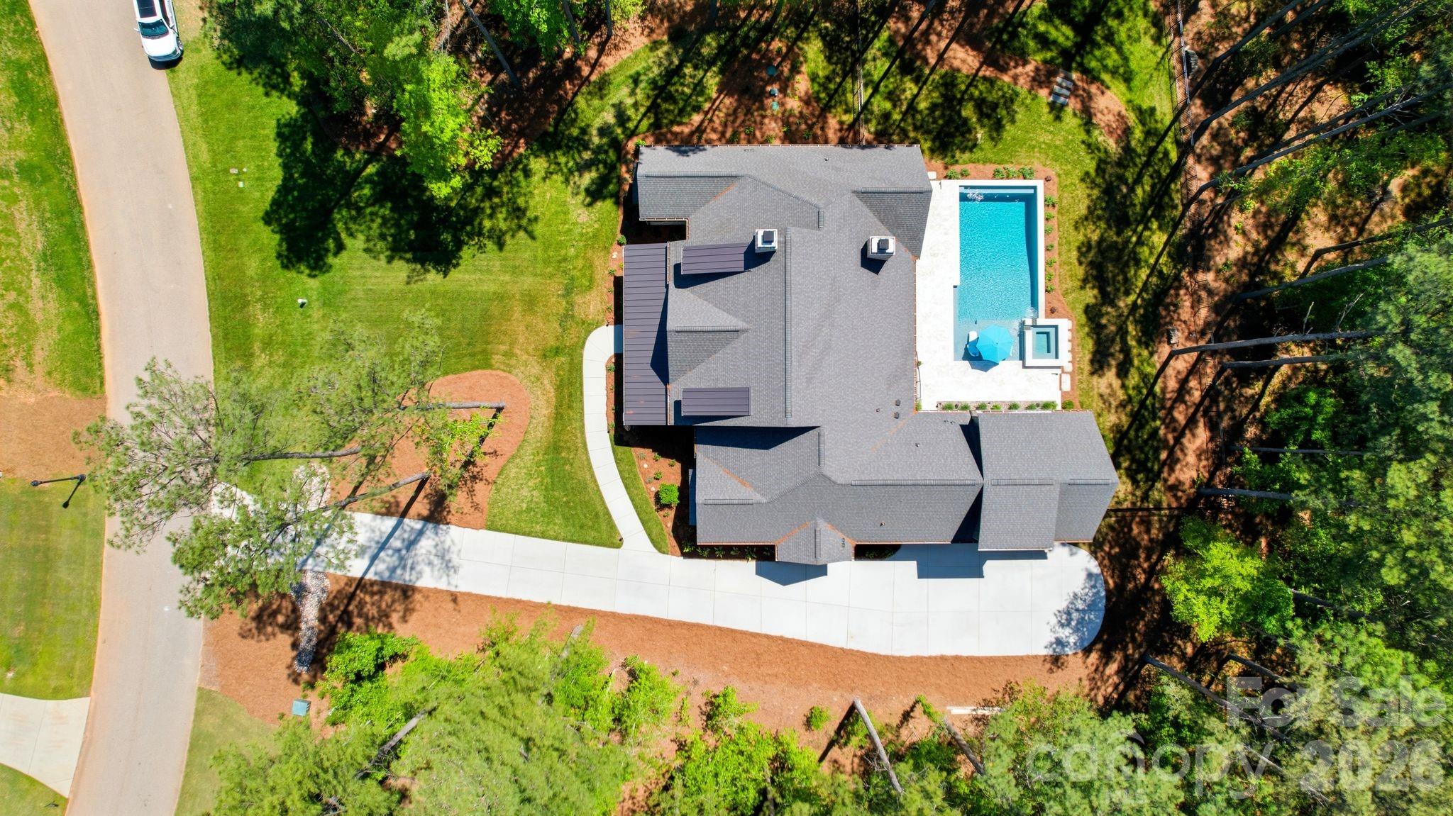 6223 Chimney Bluff Road Property Photo 3