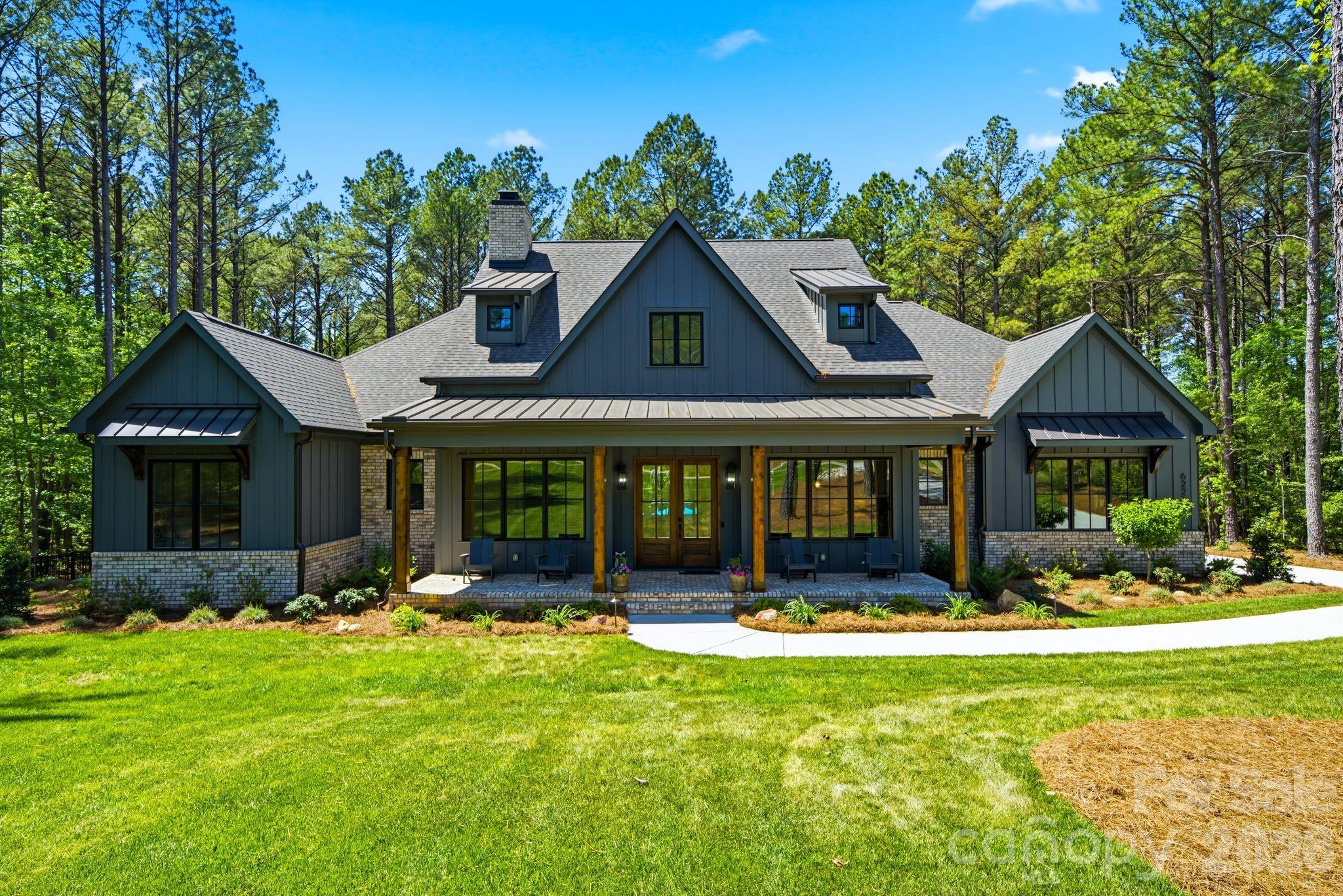 6223 Chimney Bluff Road Property Photo 5