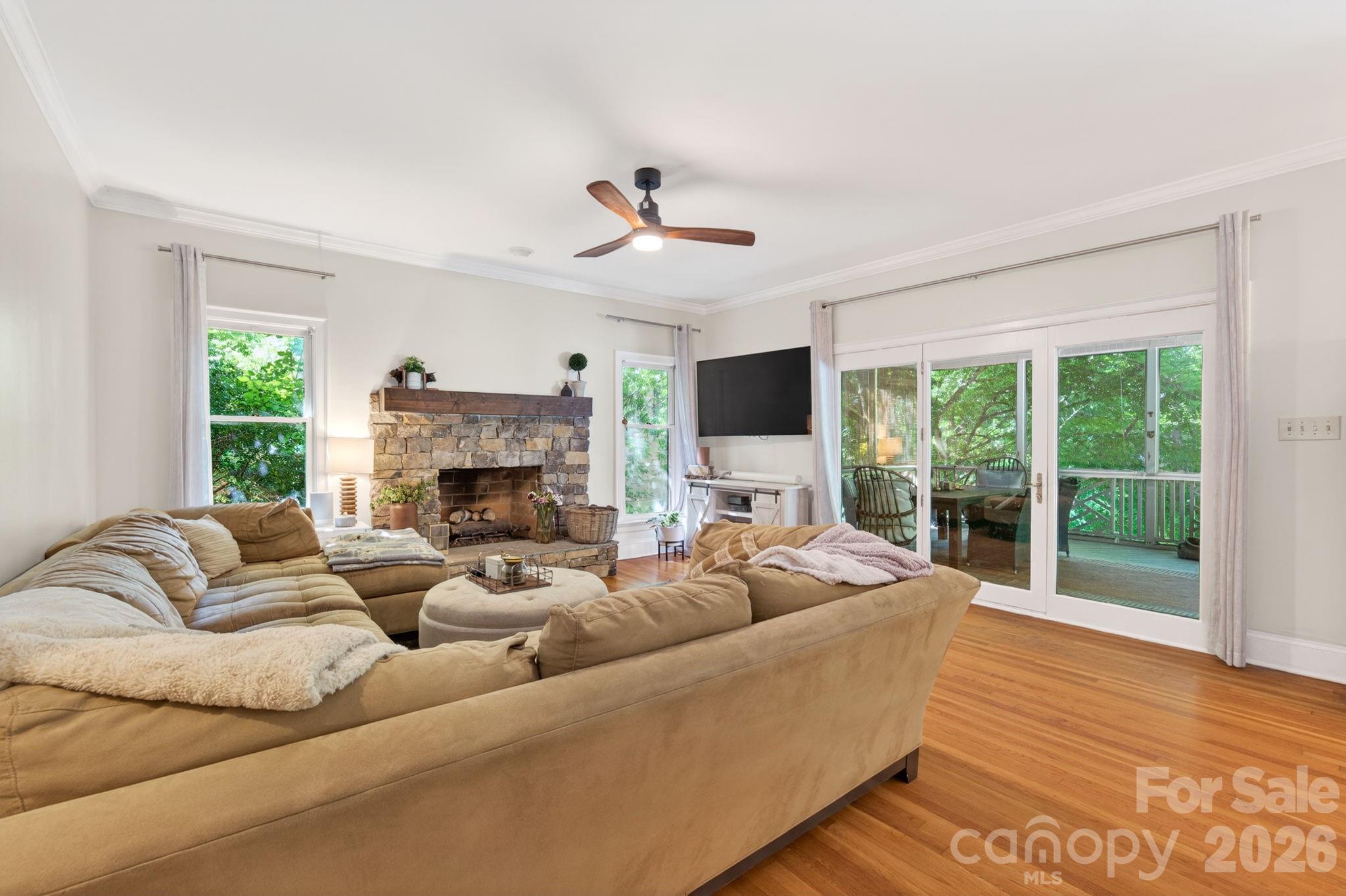 1819 Kilmonack Lane Property Photo 3