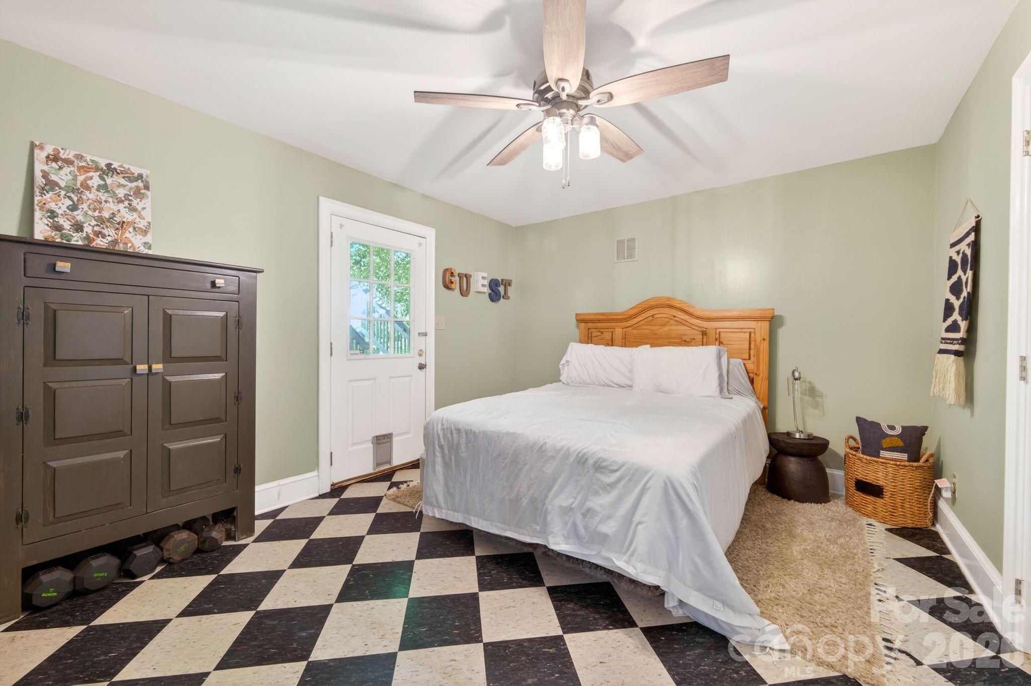 1819 Kilmonack Lane Property Photo 28