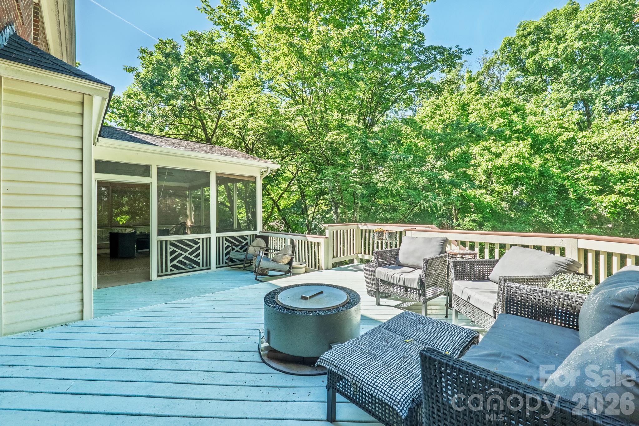 1819 Kilmonack Lane Property Photo 32