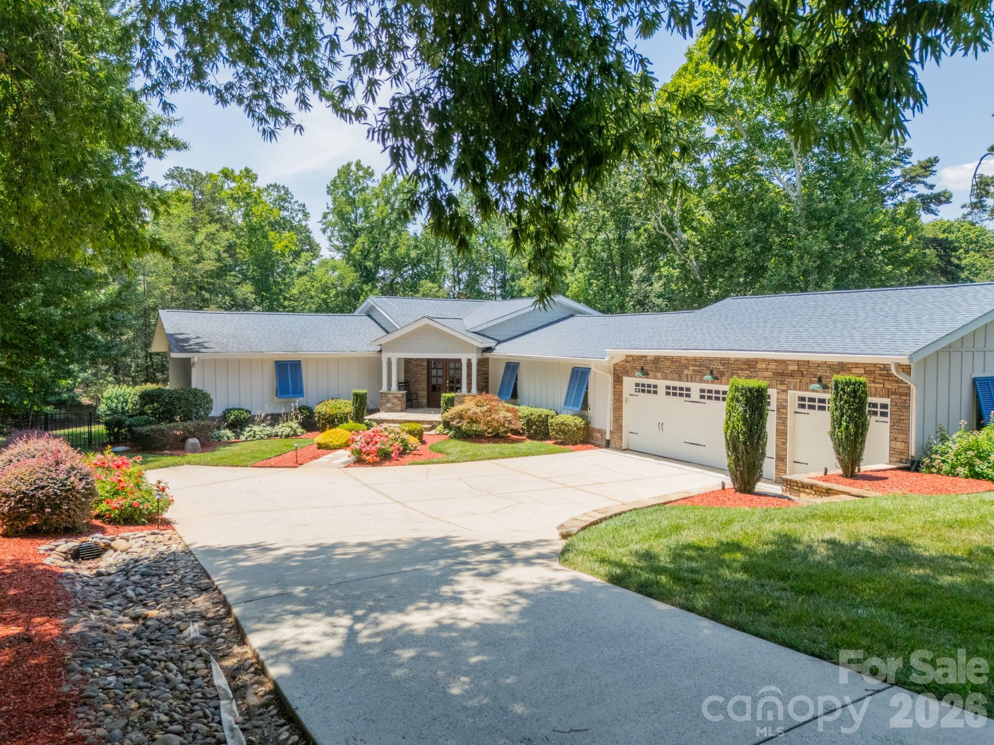 19533 Bustle Road Property Photo 2
