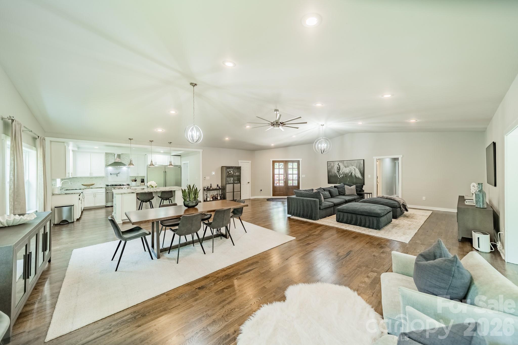 19533 Bustle Road Property Photo 7