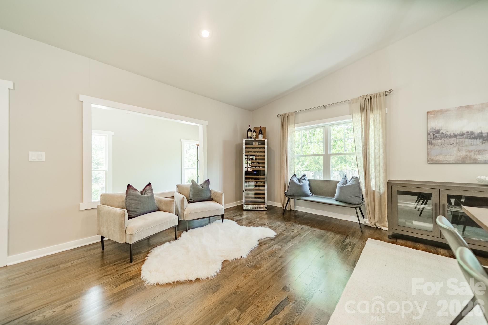 19533 Bustle Road Property Photo 10