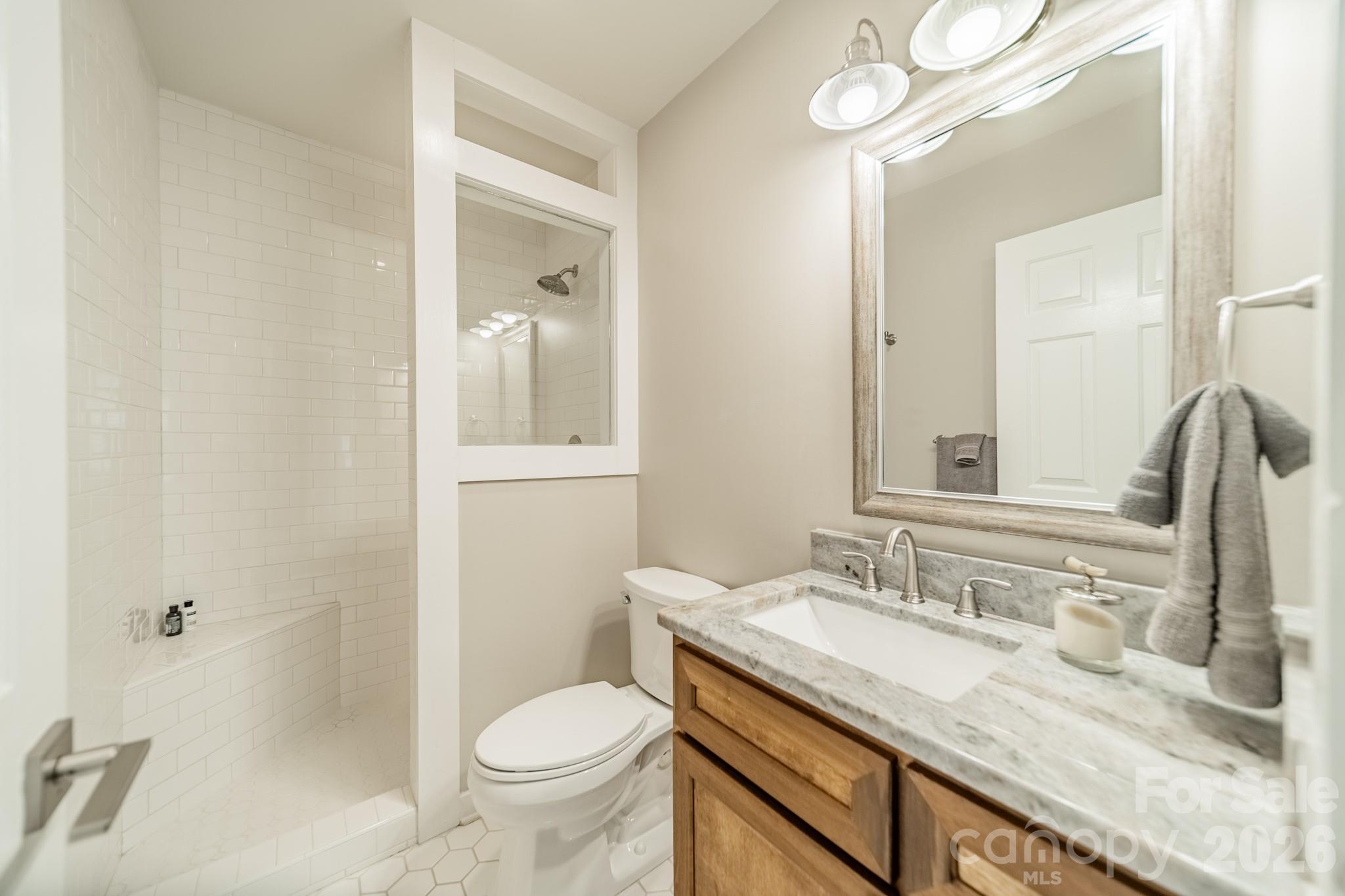 19533 Bustle Road Property Photo 24