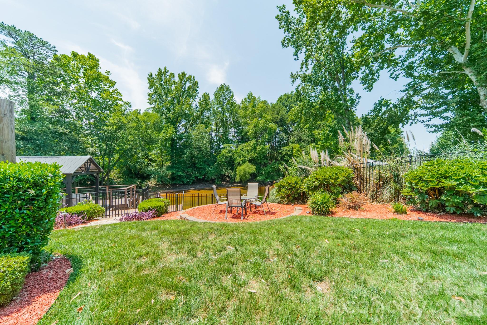 19533 Bustle Road Property Photo 37