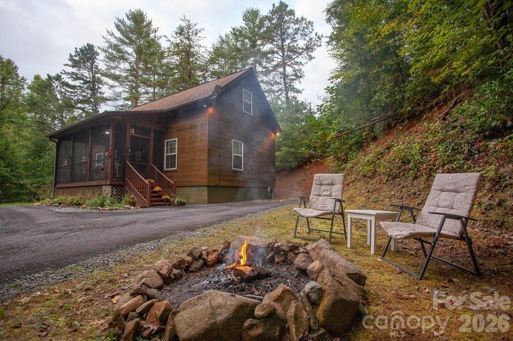 138 Hubbell Lane Property Photo 3