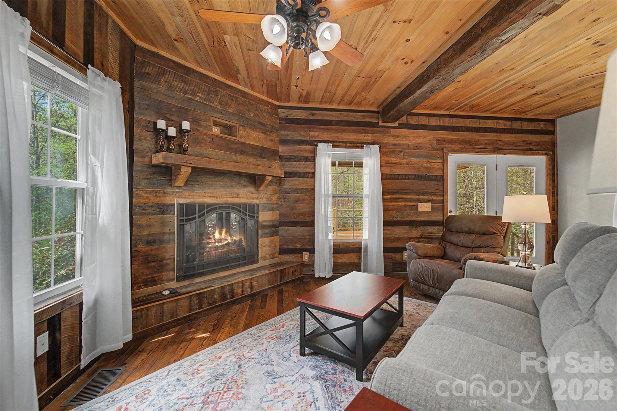 138 Hubbell Lane Property Photo 13