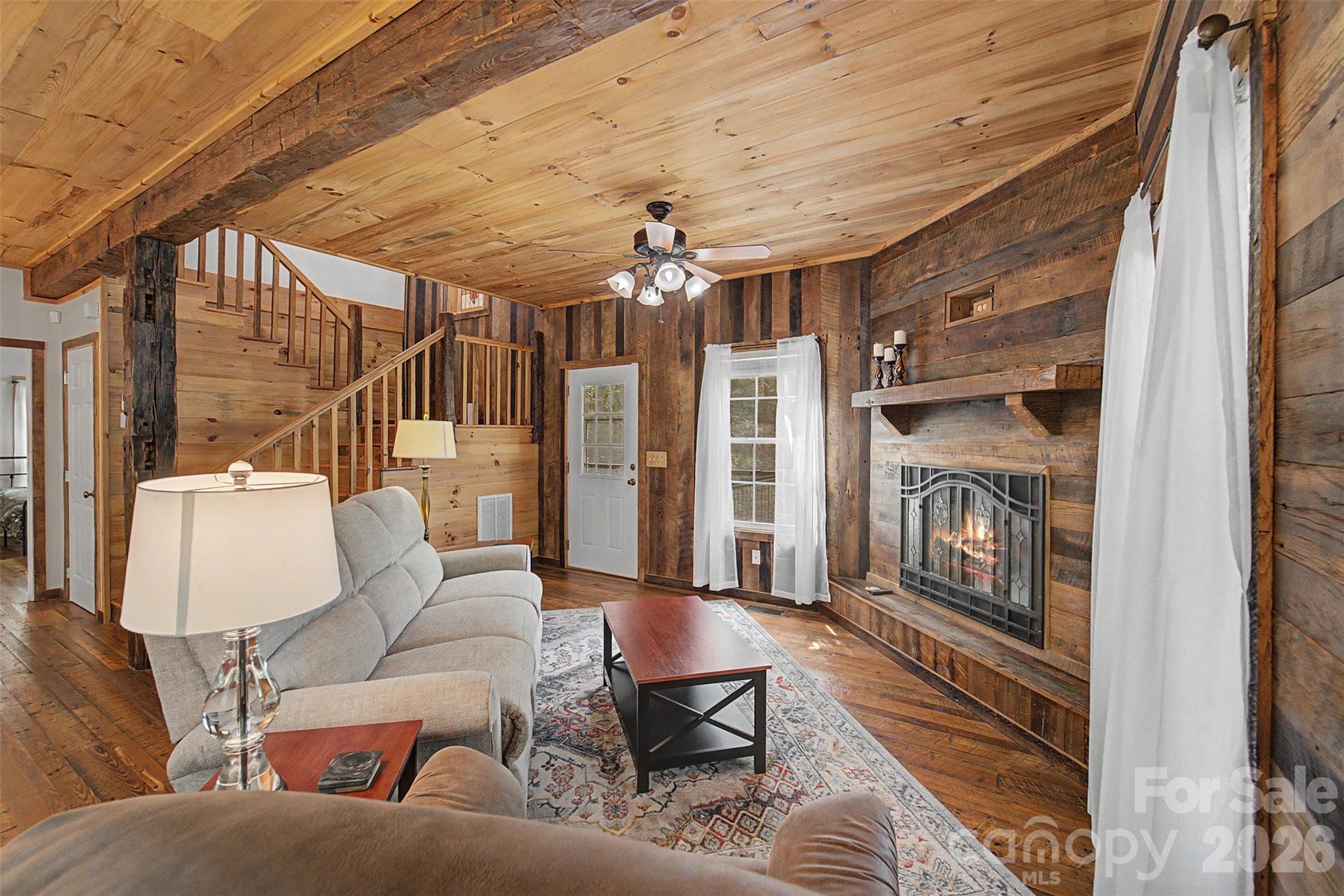 138 Hubbell Lane Property Photo 15