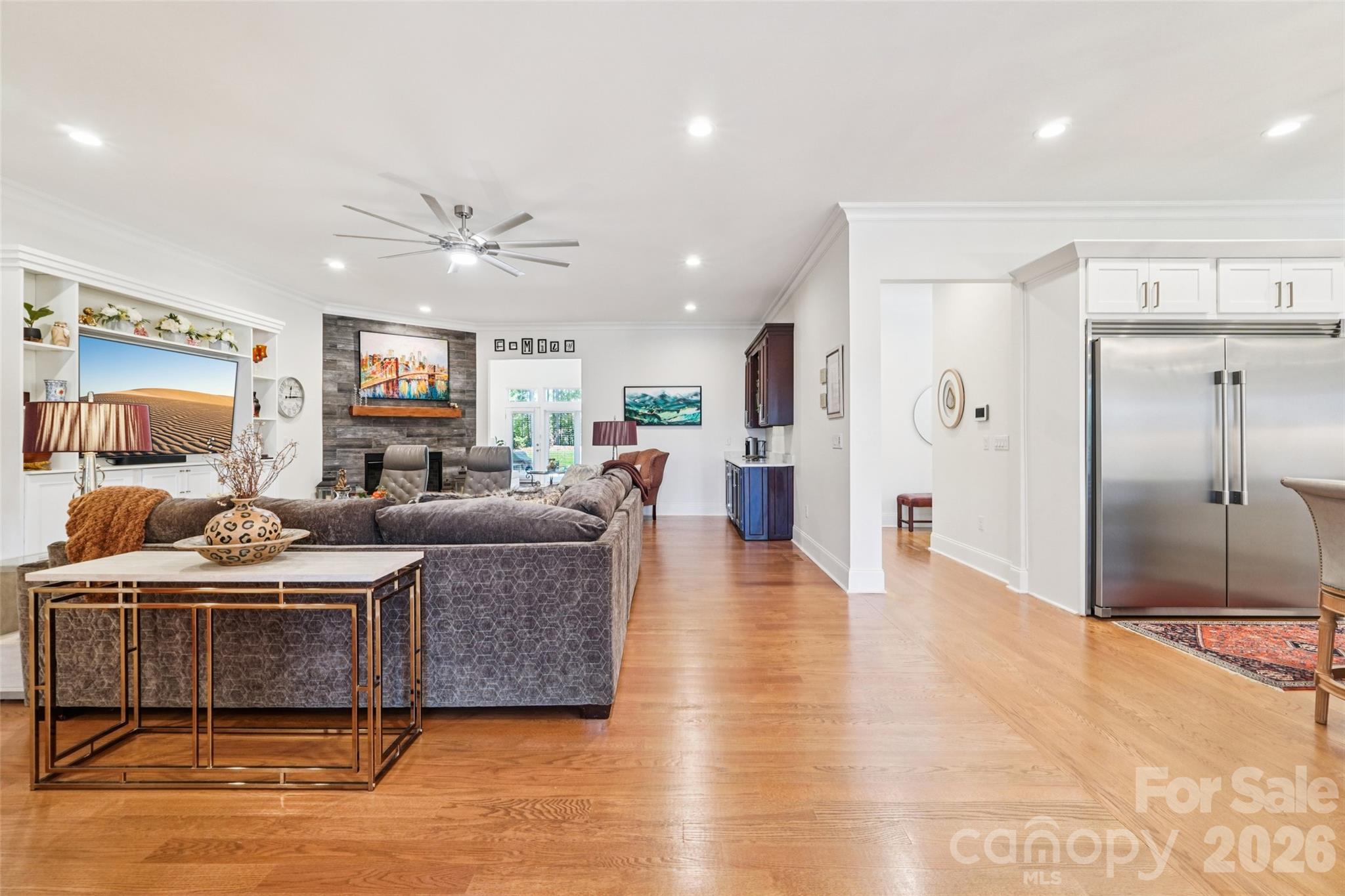 209 Holdsworth Drive Property Photo 4