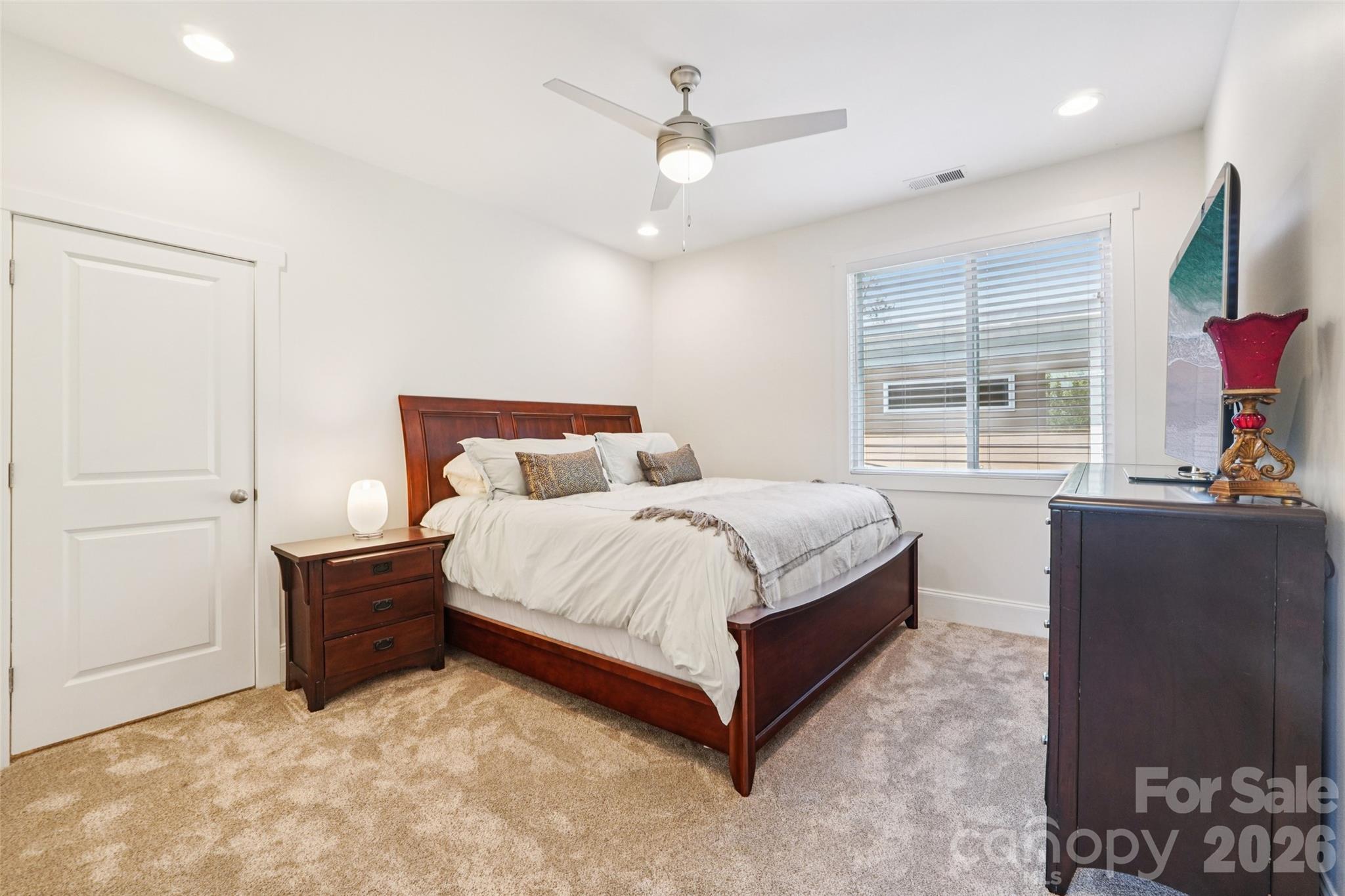 209 Holdsworth Drive Property Photo 32