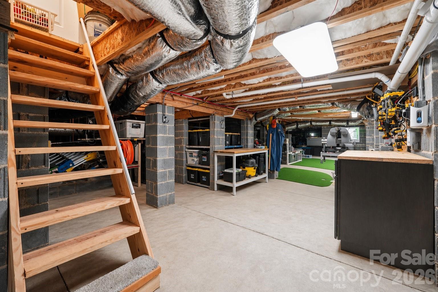 209 Holdsworth Drive Property Photo 40