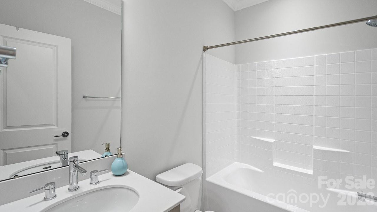 5149 Looking Glass Trail Property Photo 36
