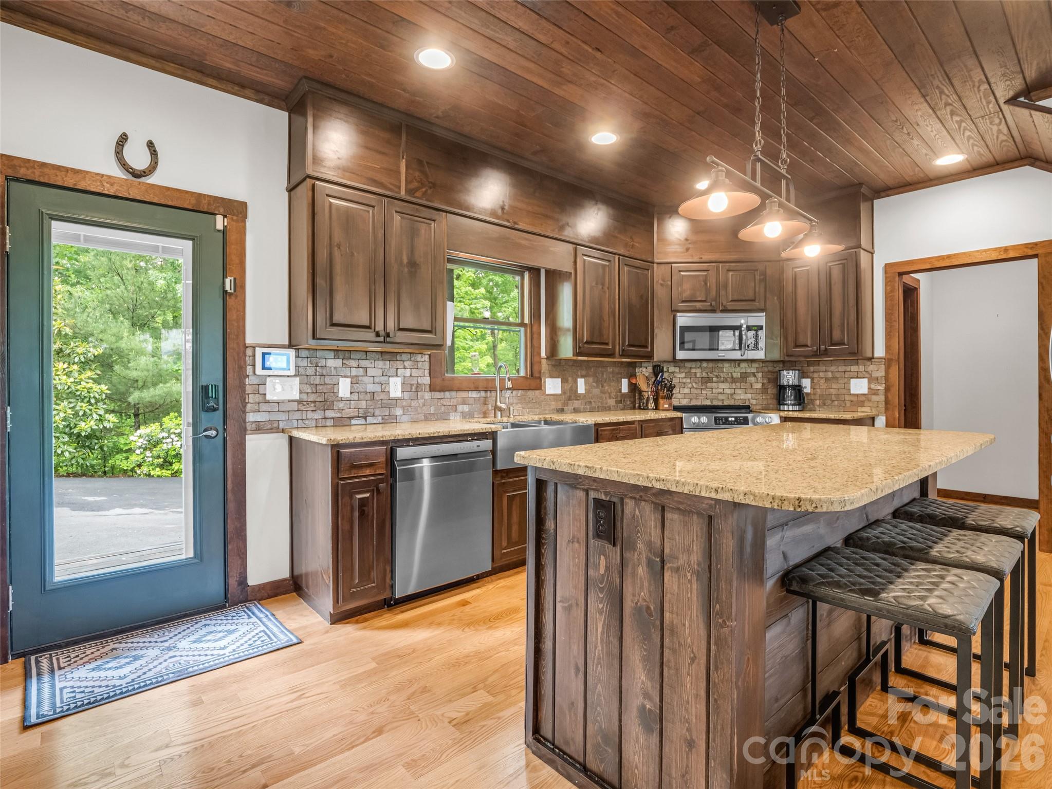 139 Picnic Point Road Property Photo 9