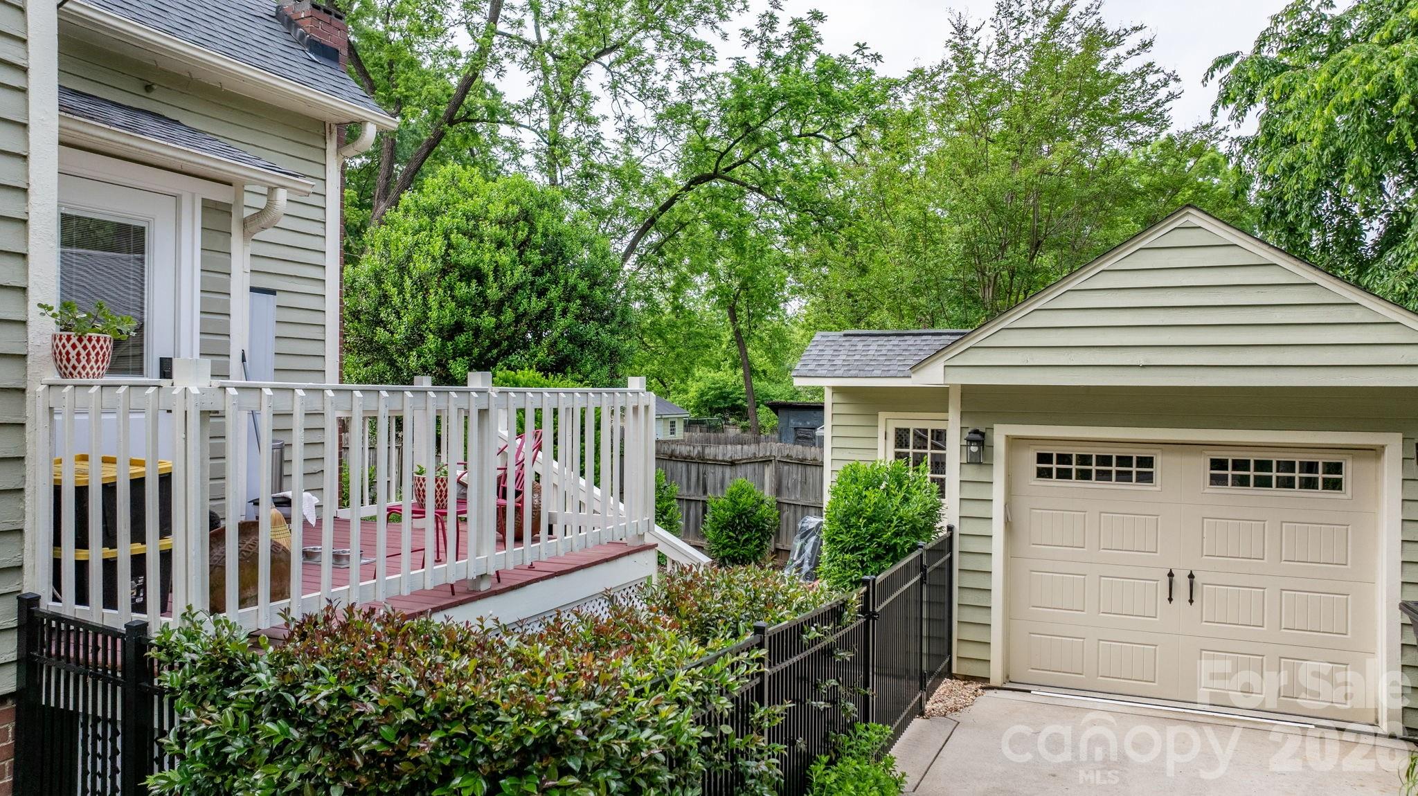 214 Webb Street Property Photo 33