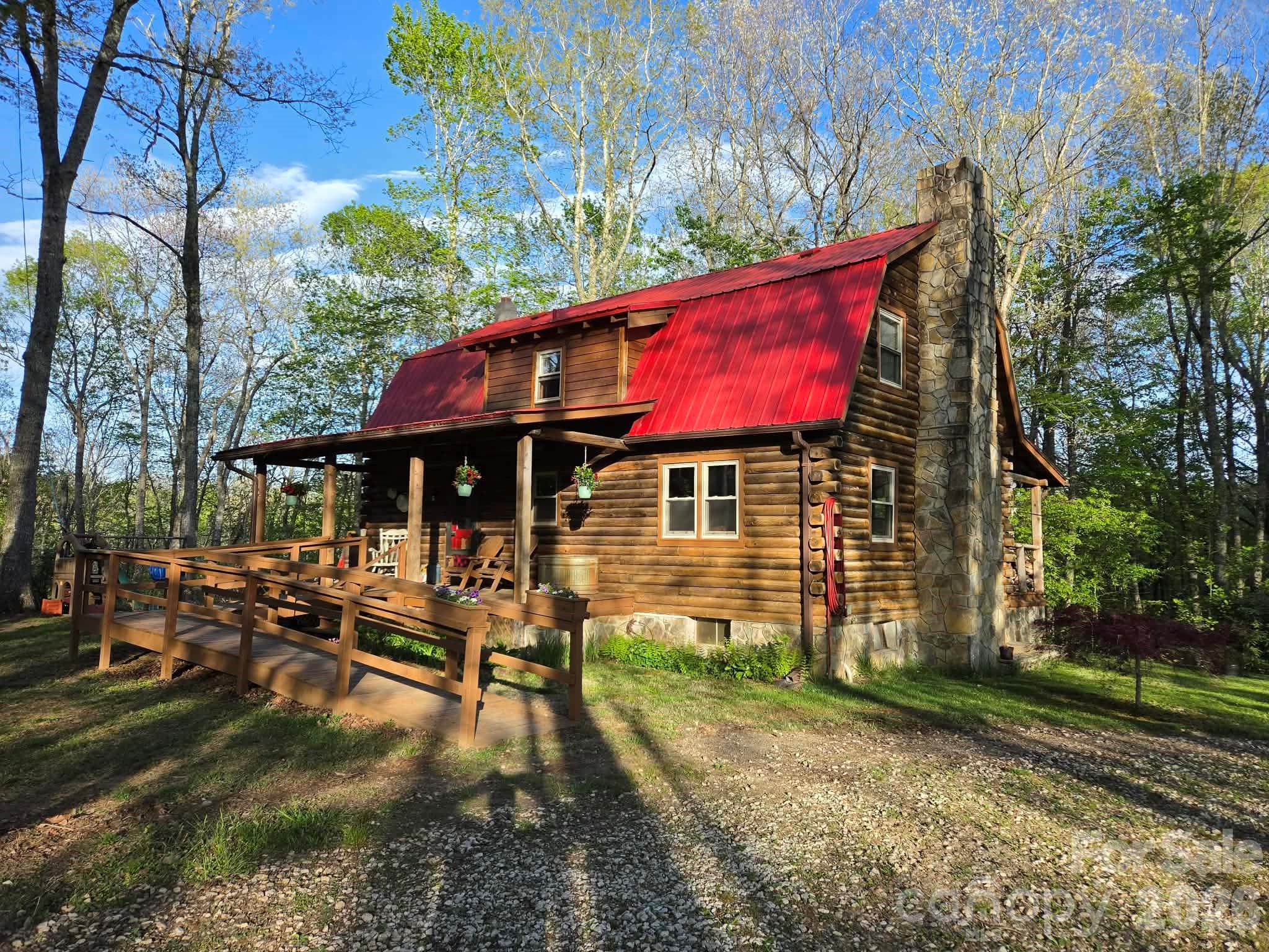 692 Buck Hill Road Property Photo 1