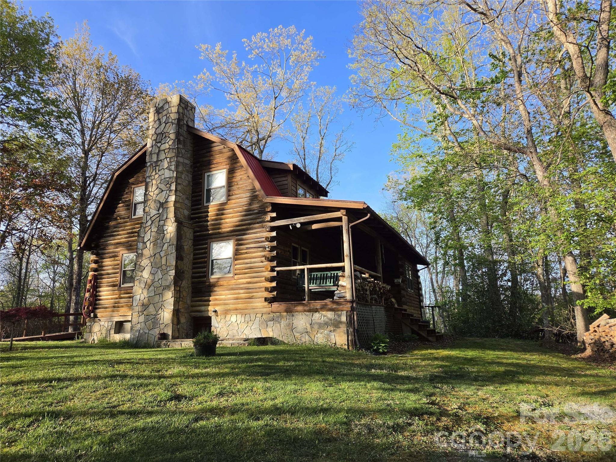 692 Buck Hill Road Property Photo 3
