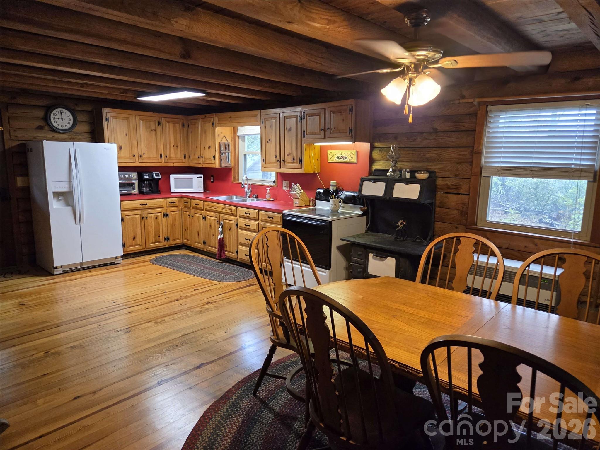 692 Buck Hill Road Property Photo 6